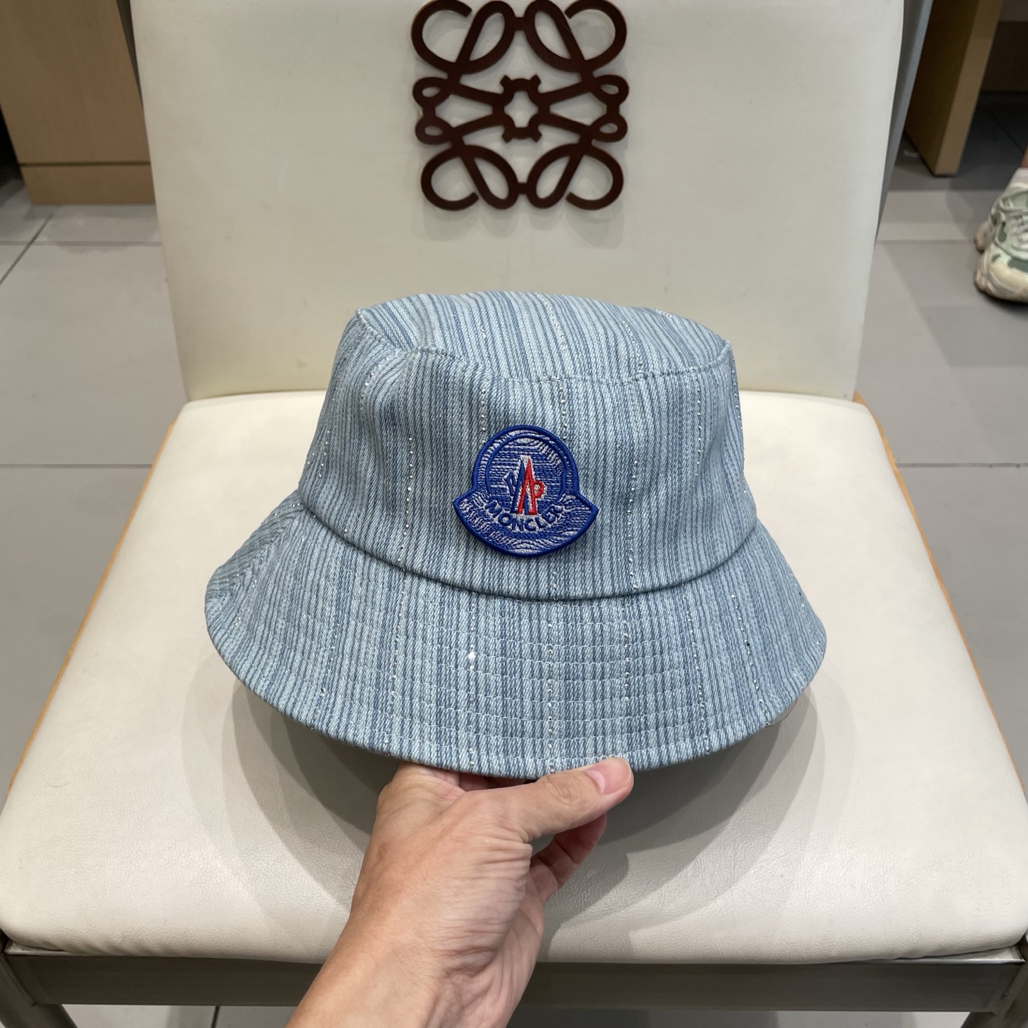 Moncler蒙口2025新款牛仔渔夫帽，经典流行款，质量超赞，