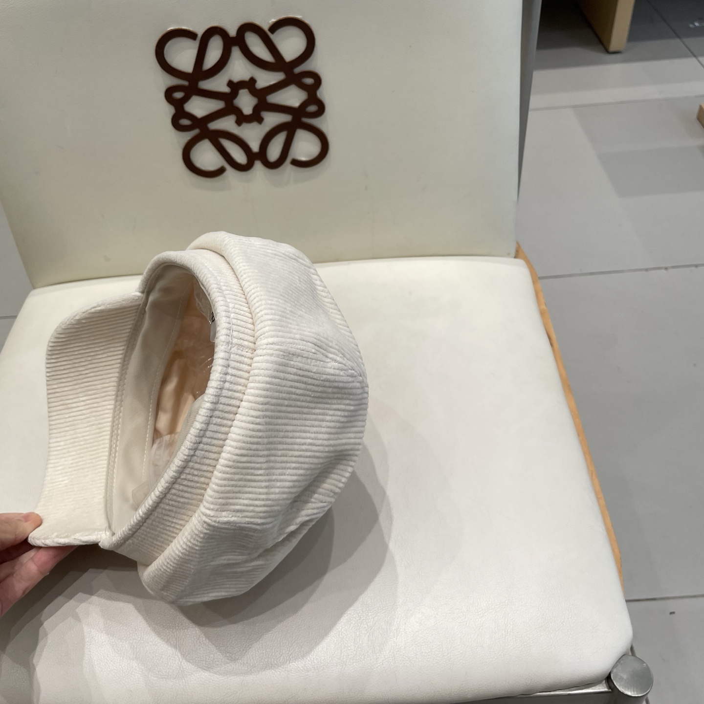  chane香奈儿l秋冬灯芯绒八角帽女复古做旧显脸小贝雷帽保暖画家帽潮