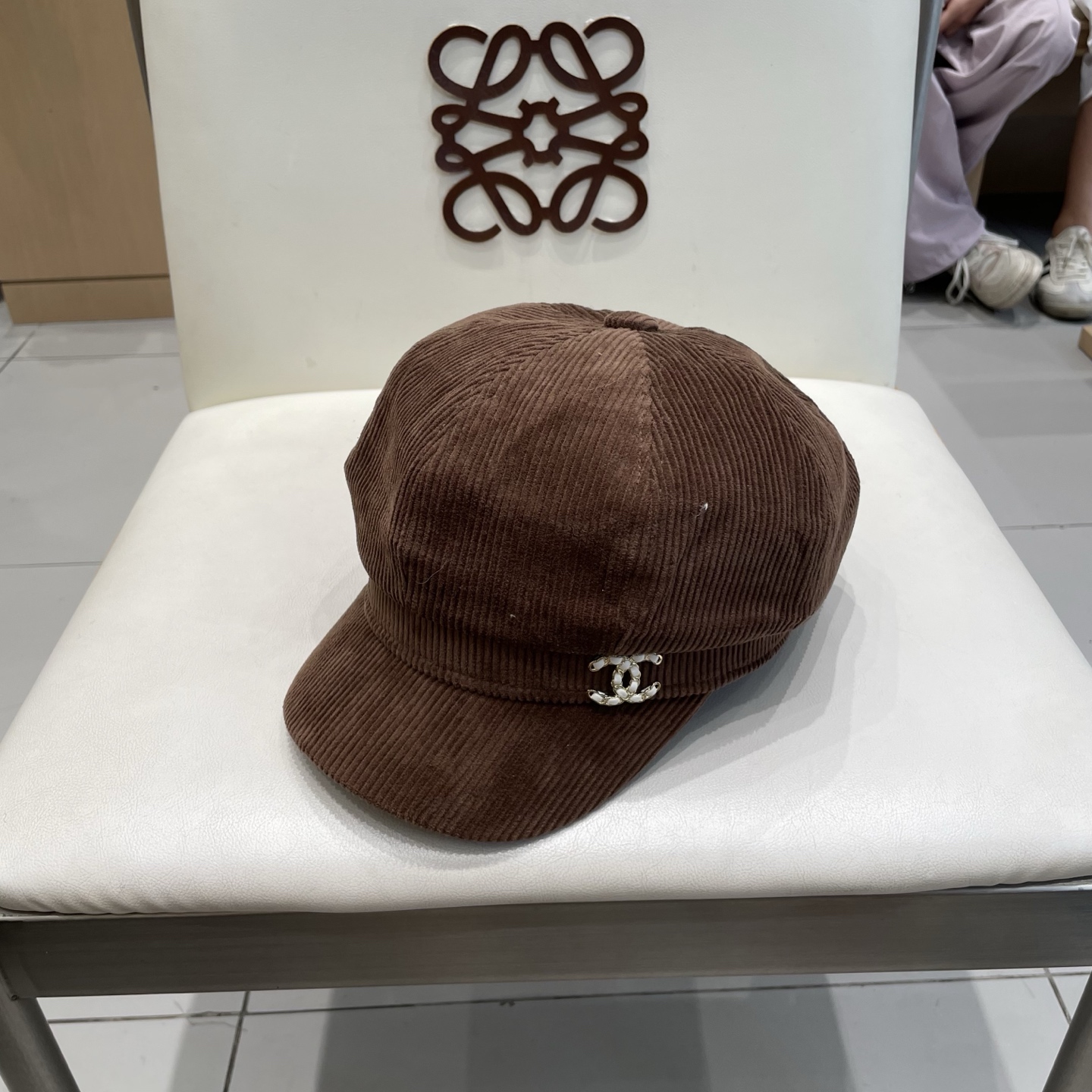  chane香奈儿l秋冬灯芯绒八角帽女复古做旧显脸小贝雷帽保暖画家帽潮