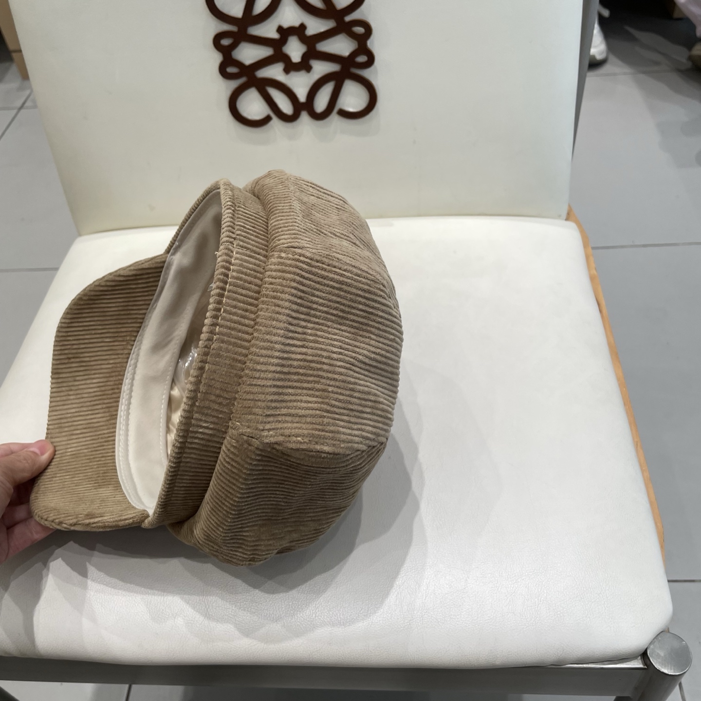  chane香奈儿l秋冬灯芯绒八角帽女复古做旧显脸小贝雷帽保暖画家帽潮