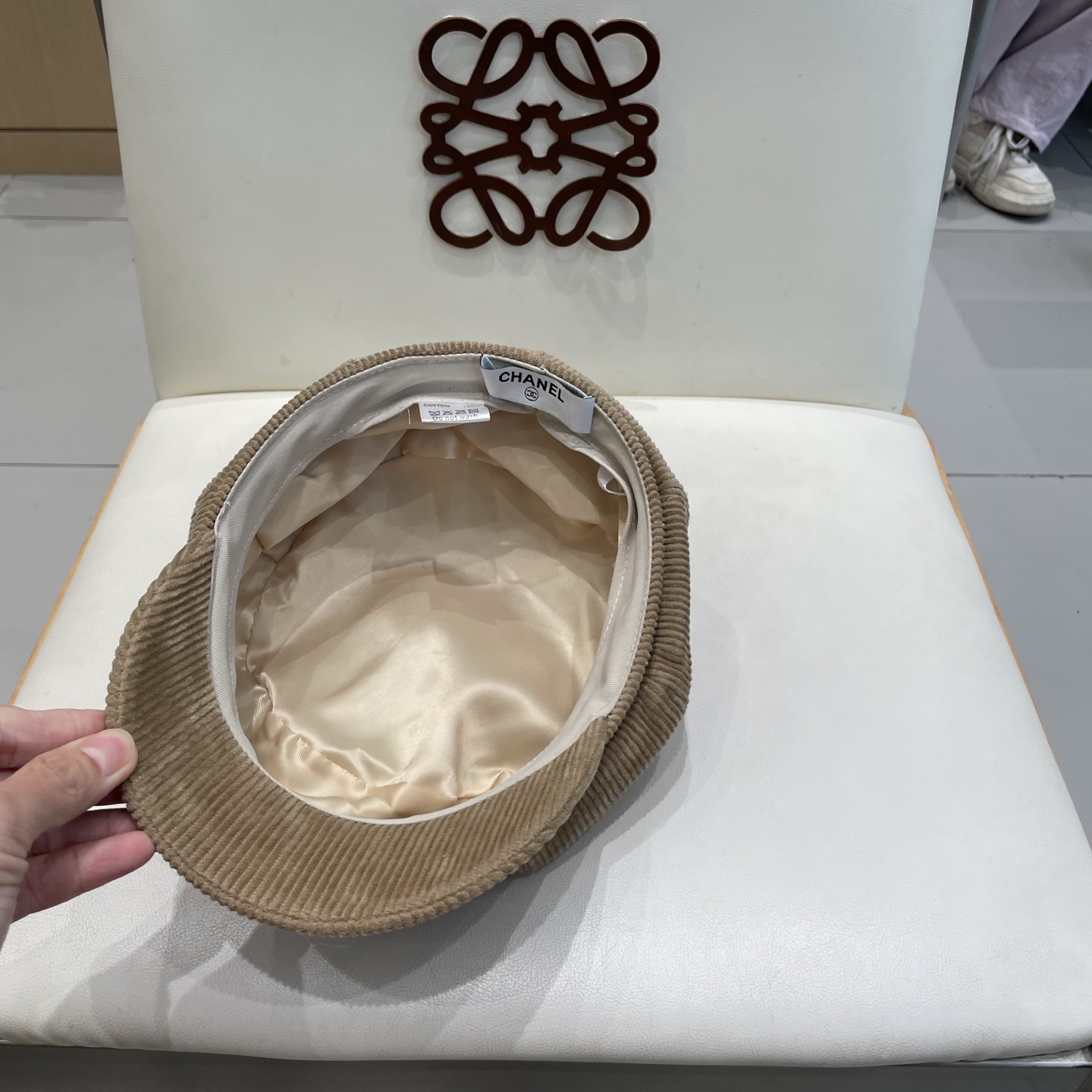  chane香奈儿l秋冬灯芯绒八角帽女复古做旧显脸小贝雷帽保暖画家帽潮