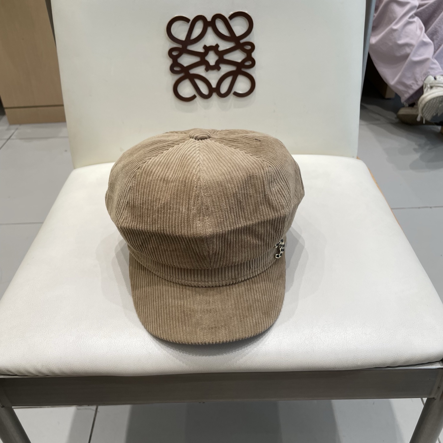  chane香奈儿l秋冬灯芯绒八角帽女复古做旧显脸小贝雷帽保暖画家帽潮