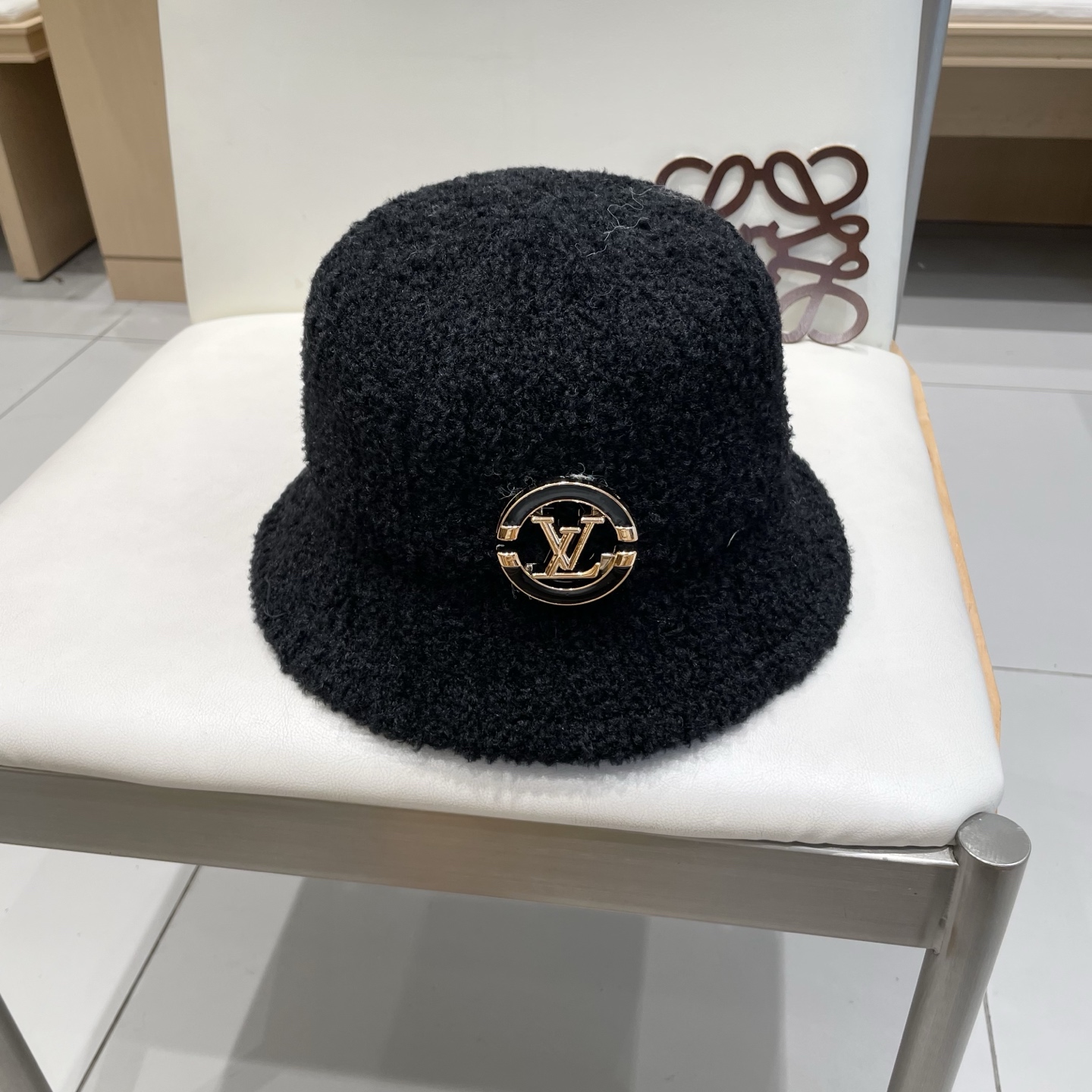 路易威登棒球帽LouisVuitton👒羊羔卷圆顶盆帽女生韩版气质卷边台灯帽秋冬ins风纯色甜美渔夫帽