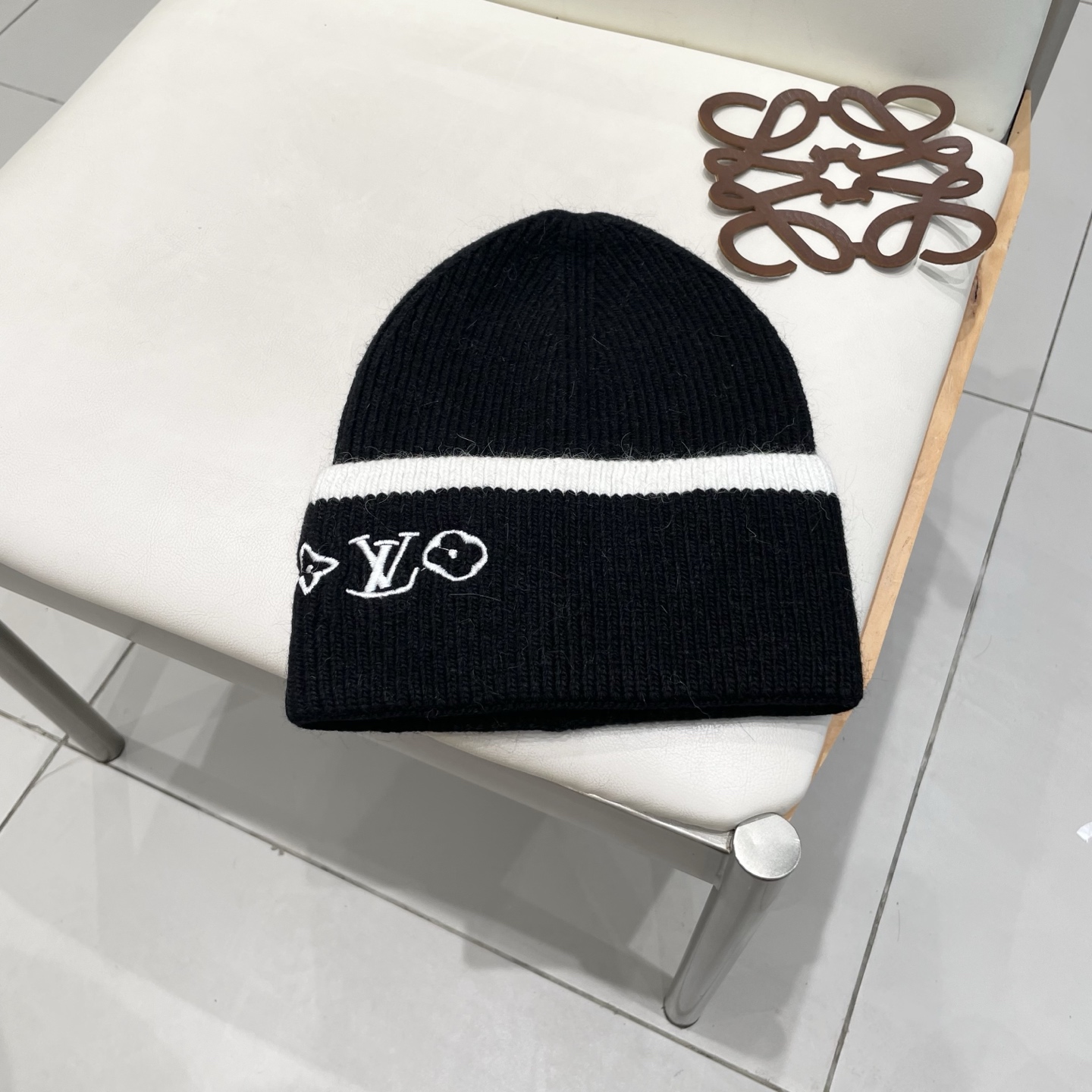 NO:617715,Lv Louis Vuitton counter goods, knitted woolen hats, same style for men and women, authentic open mold hats, fisherman hats, baseball caps, knitted hats, hats, louis vuitton, louis vuitton, espadrilles, hats19860909Lv路易威登专柜货,针织毛线帽,男女同款 正品开模帽子渔夫帽棒球帽针织帽,帽子,louis vuitton,louis vuitton,espadrilles,hats,hat
