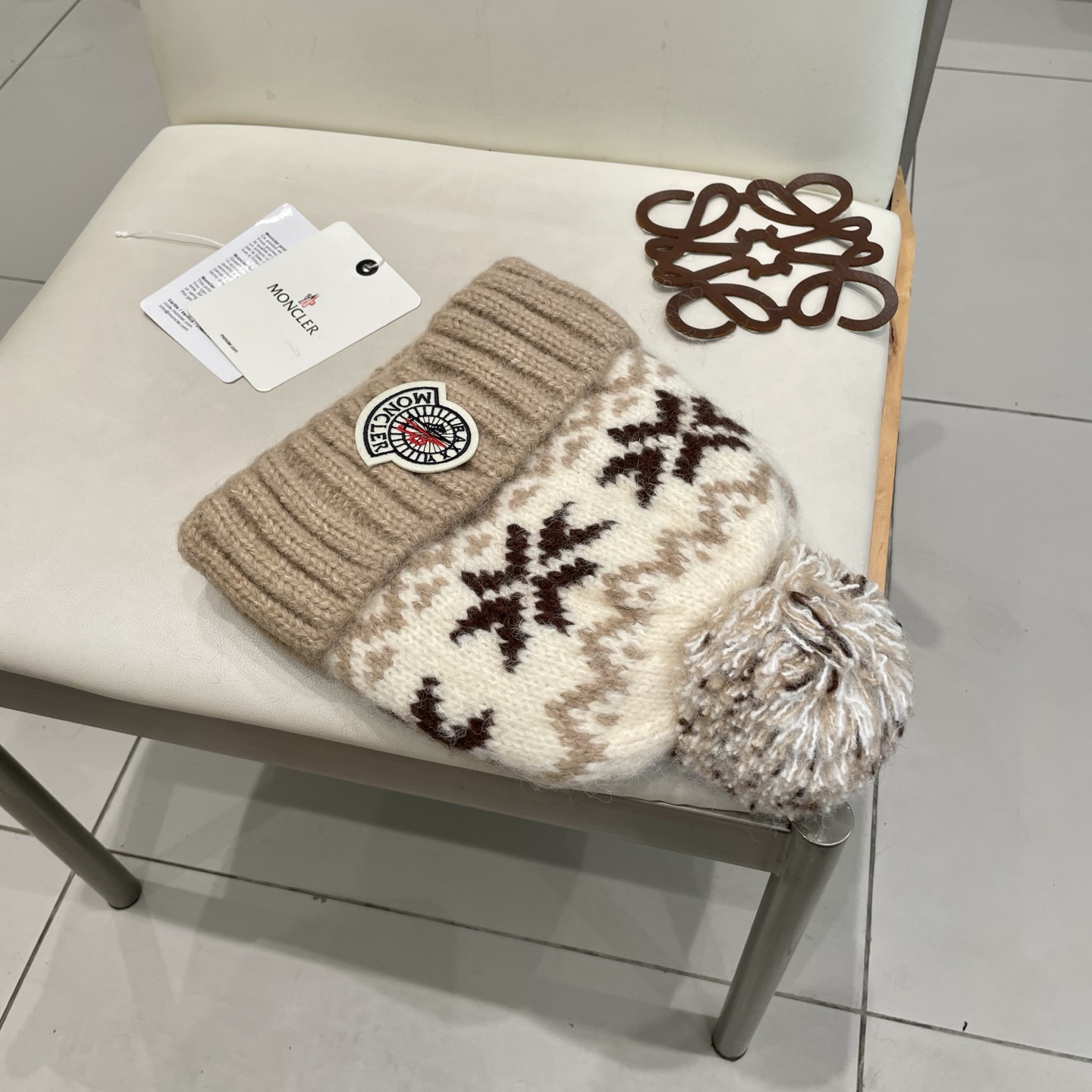  Moncler蒙口保暖百搭冬可爱圆针织帽帽女秋彩色毛球耳套头毛线帽冬季韩版顶护