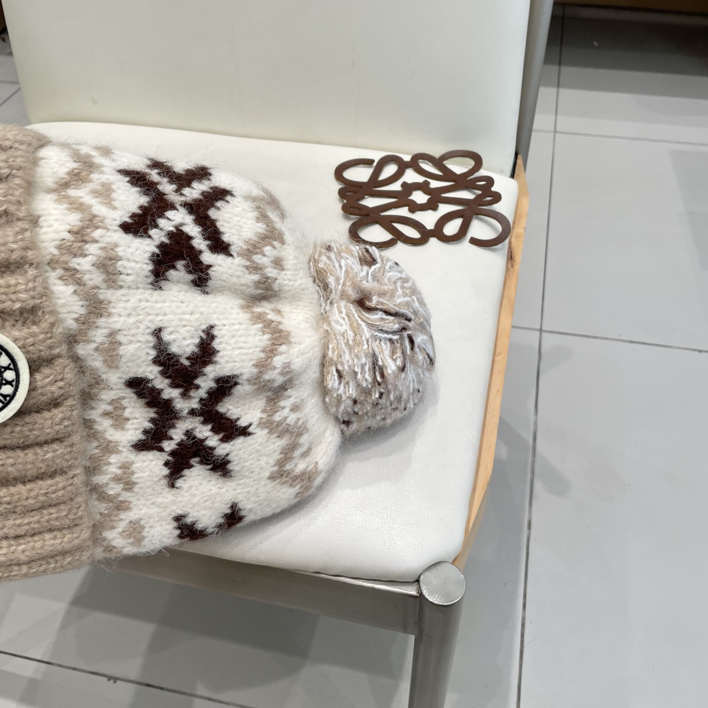  Moncler蒙口保暖百搭冬可爱圆针织帽帽女秋彩色毛球耳套头毛线帽冬季韩版顶护