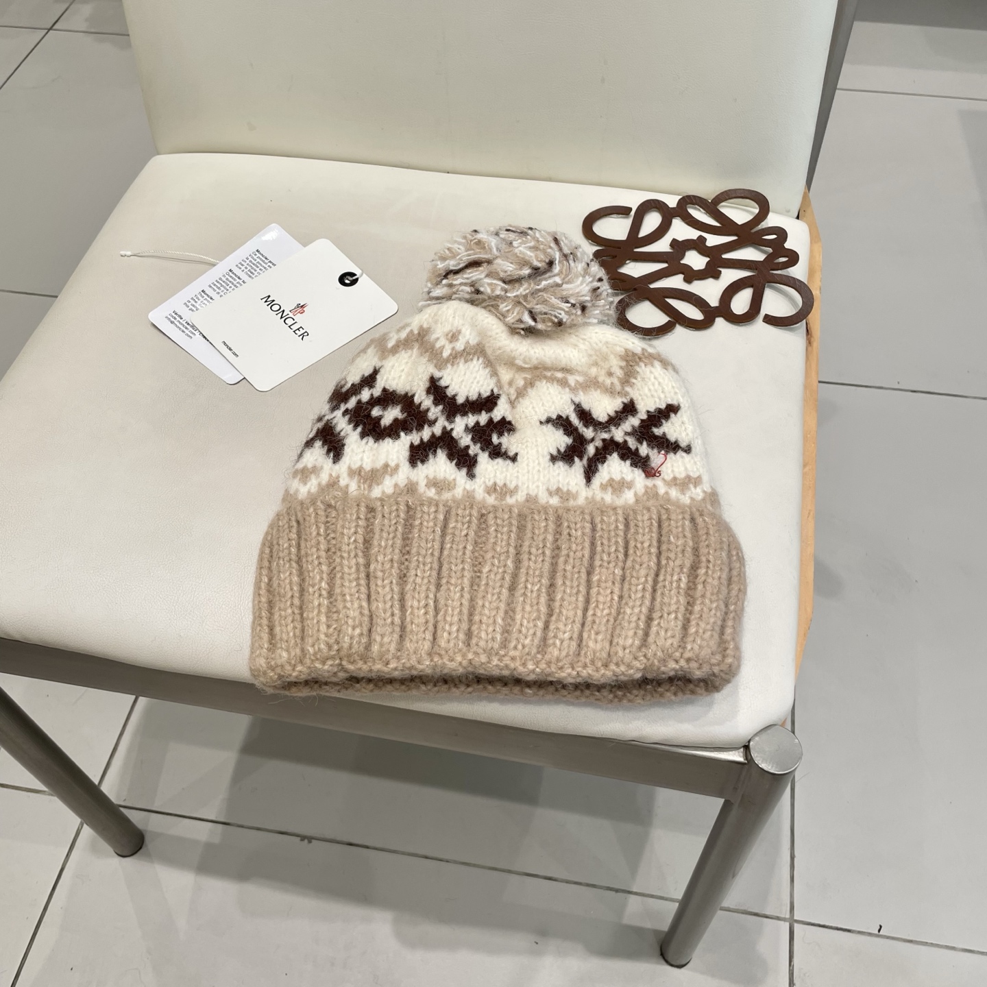  Moncler蒙口保暖百搭冬可爱圆针织帽帽女秋彩色毛球耳套头毛线帽冬季韩版顶护