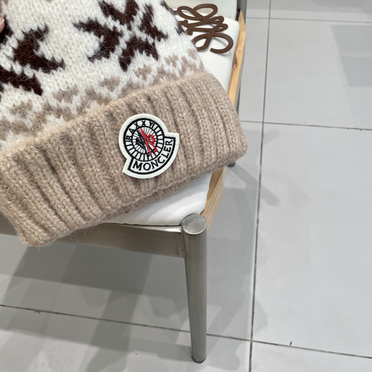  Moncler蒙口保暖百搭冬可爱圆针织帽帽女秋彩色毛球耳套头毛线帽冬季韩版顶护