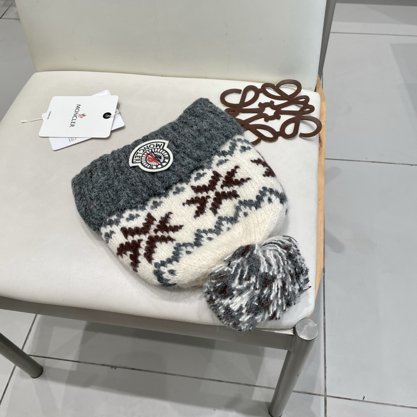  Moncler蒙口保暖百搭冬可爱圆针织帽帽女秋彩色毛球耳套头毛线帽冬季韩版顶护