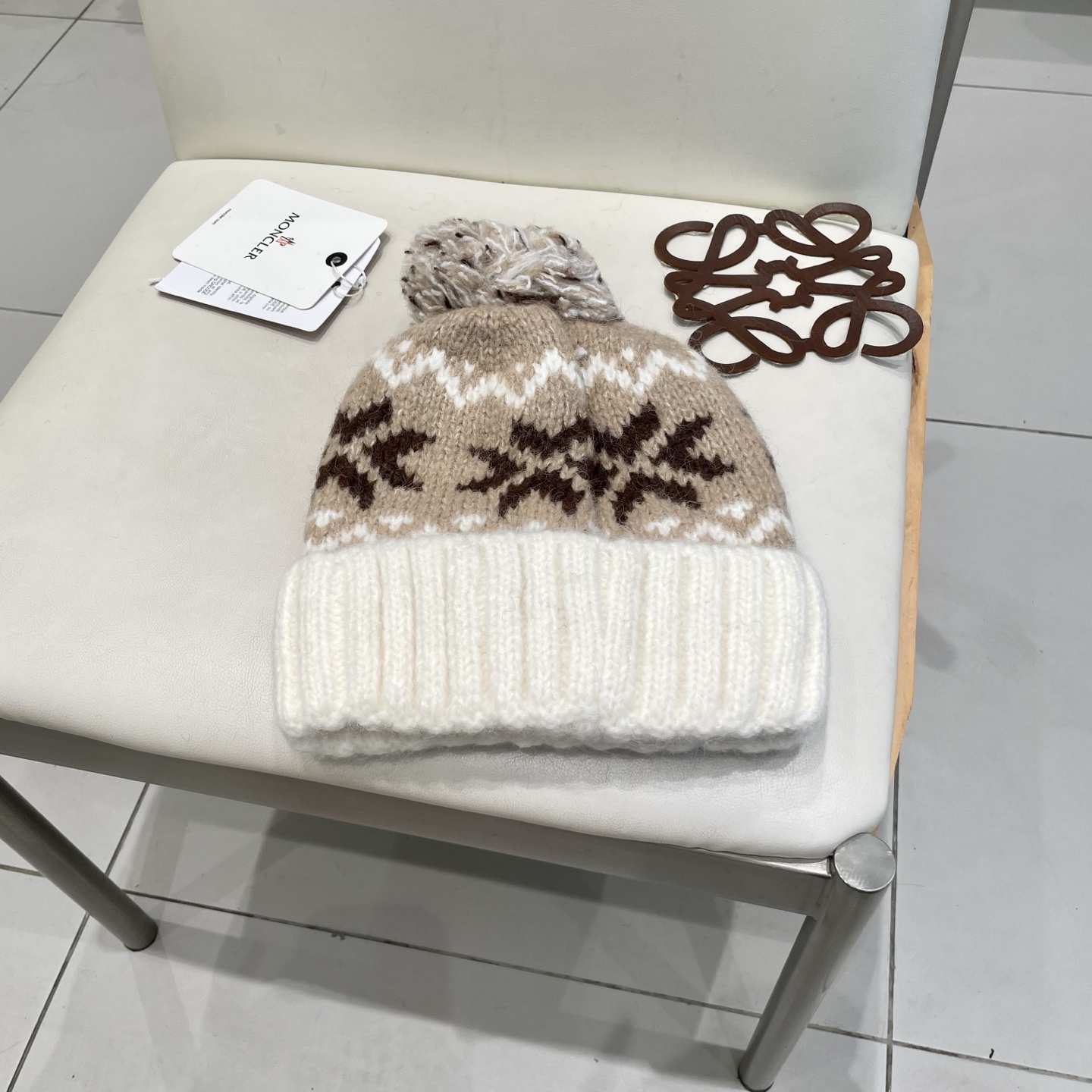  Moncler蒙口保暖百搭冬可爱圆针织帽帽女秋彩色毛球耳套头毛线帽冬季韩版顶护