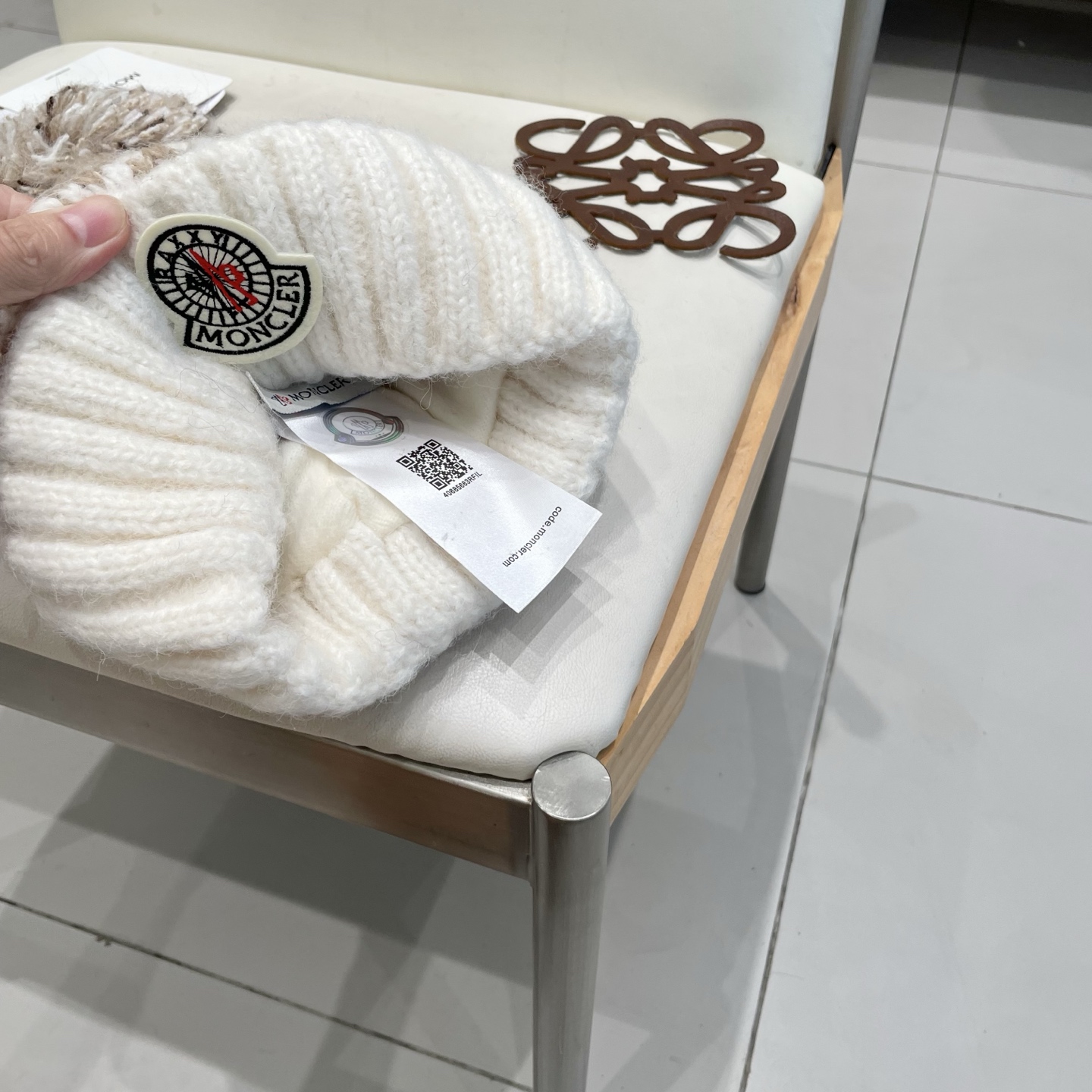  Moncler蒙口保暖百搭冬可爱圆针织帽帽女秋彩色毛球耳套头毛线帽冬季韩版顶护