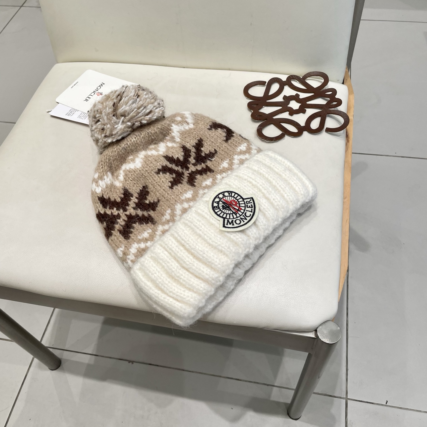  Moncler蒙口保暖百搭冬可爱圆针织帽帽女秋彩色毛球耳套头毛线帽冬季韩版顶护