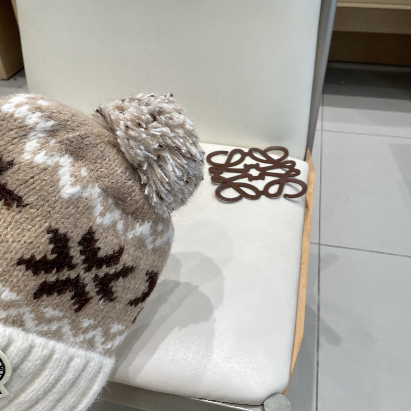  Moncler蒙口保暖百搭冬可爱圆针织帽帽女秋彩色毛球耳套头毛线帽冬季韩版顶护