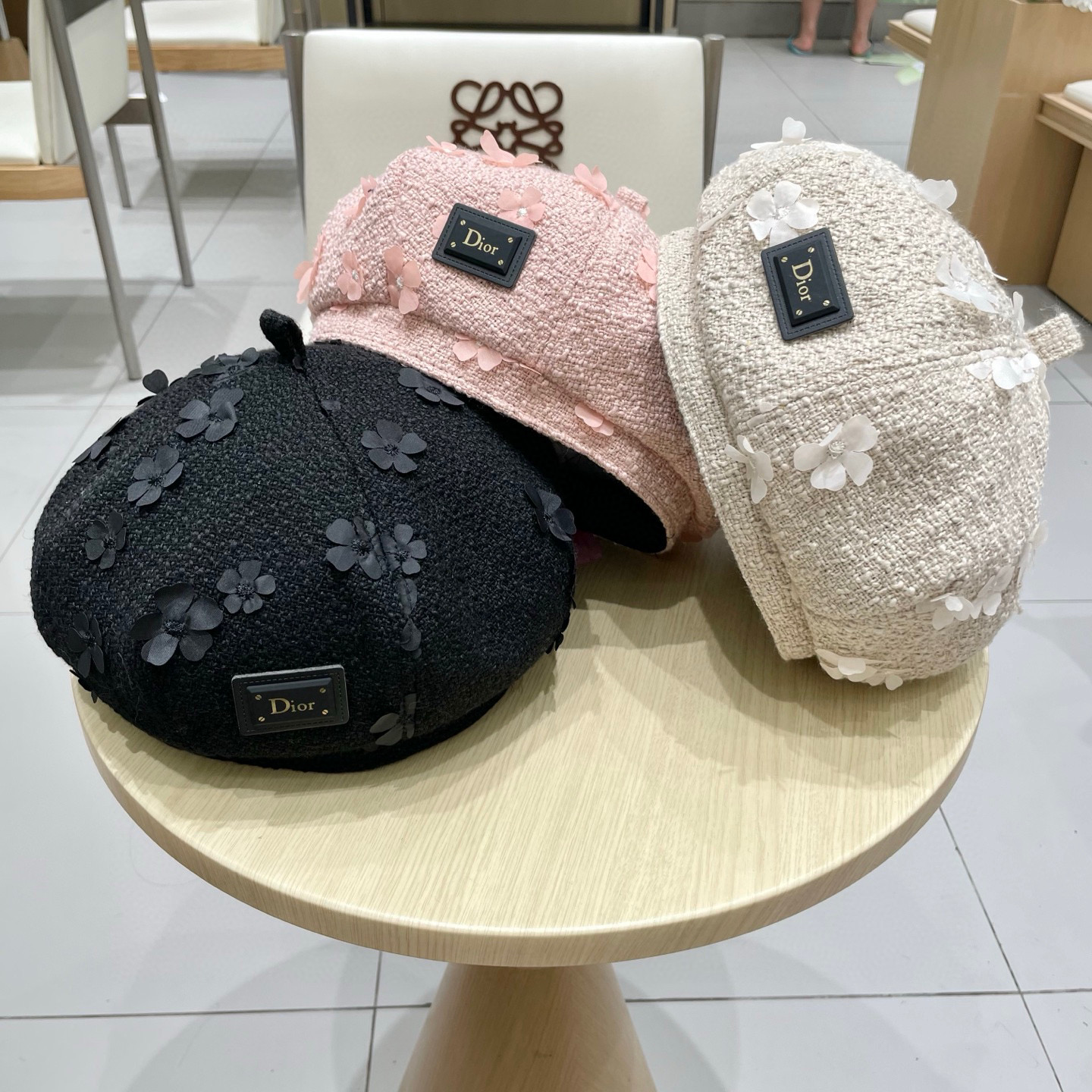  DIOR迪奥2025秋冬季新款纯色花朵贝雷帽子女ins时尚百搭气质显脸小蓓蕾帽