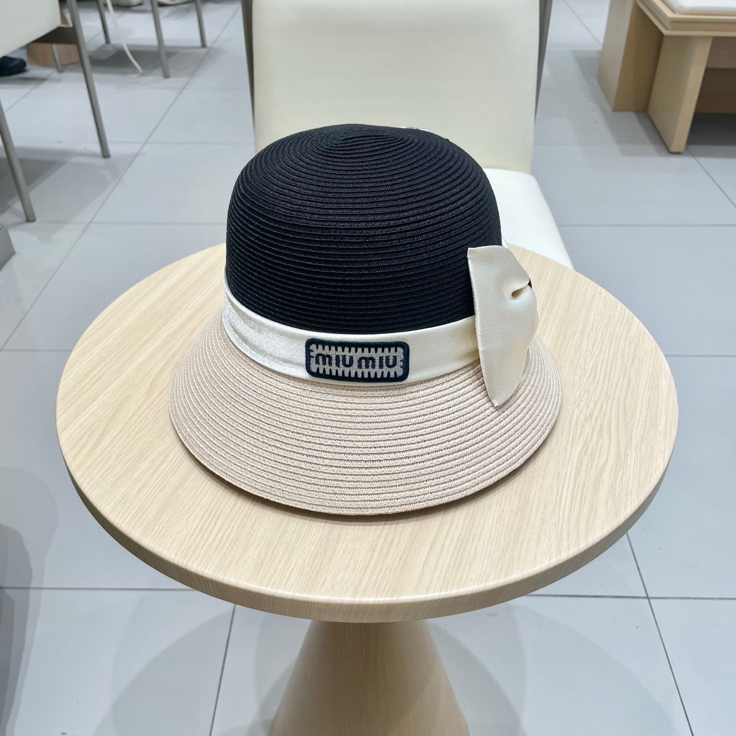   缪缪miumiu草帽法式拼色显脸小夏季草帽女复古百搭出游防晒遮阳帽沙滩帽