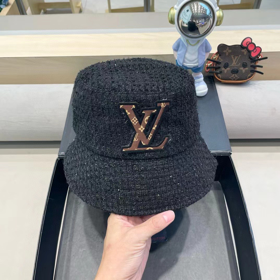  路易威登lv韩版休闲百搭盆帽女春秋季时尚素颜显脸小渔夫帽亮丝水桶帽