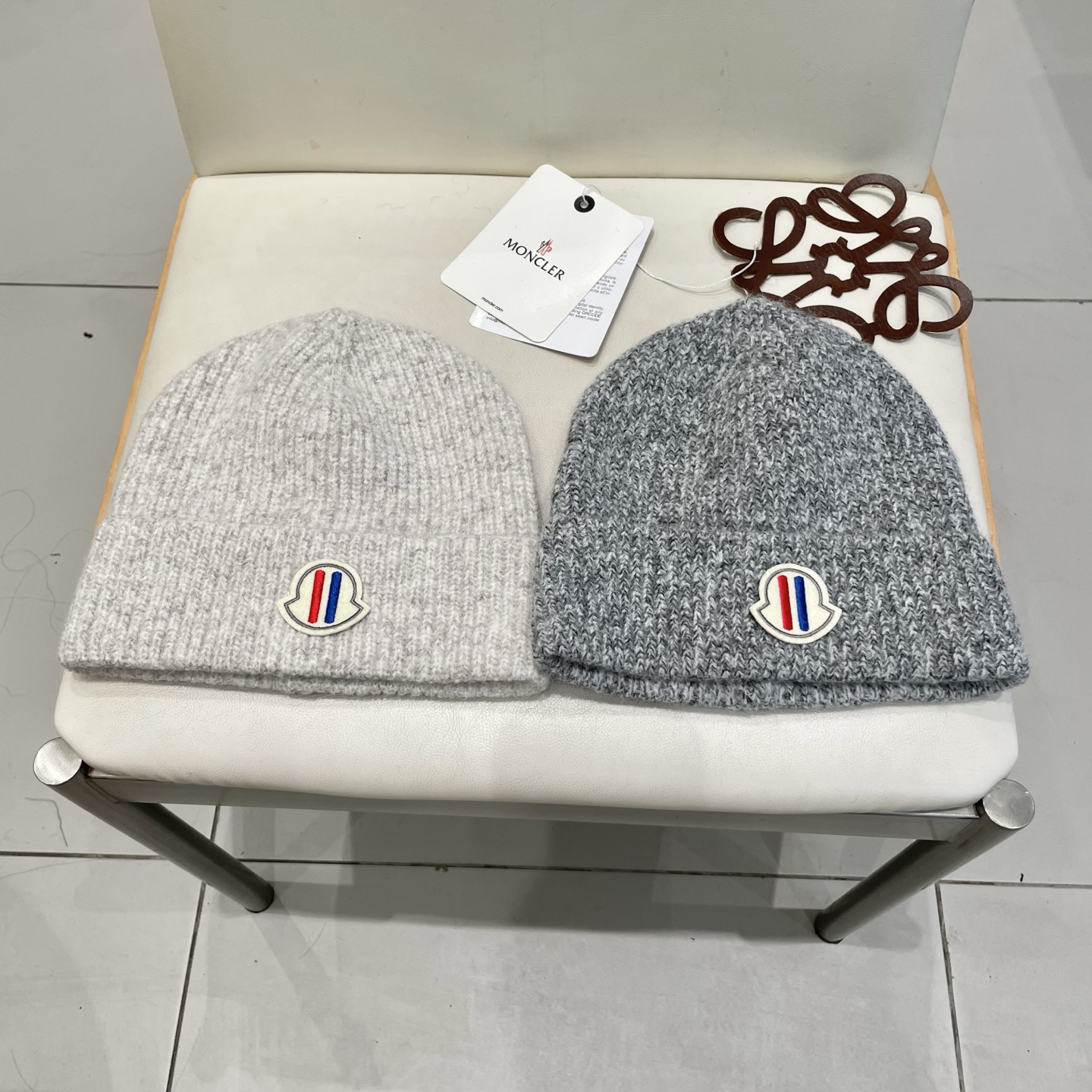 Moncler蒙口秋冬欧美跨境百搭简约无檐保暖针织帽女时尚户外毛线帽男