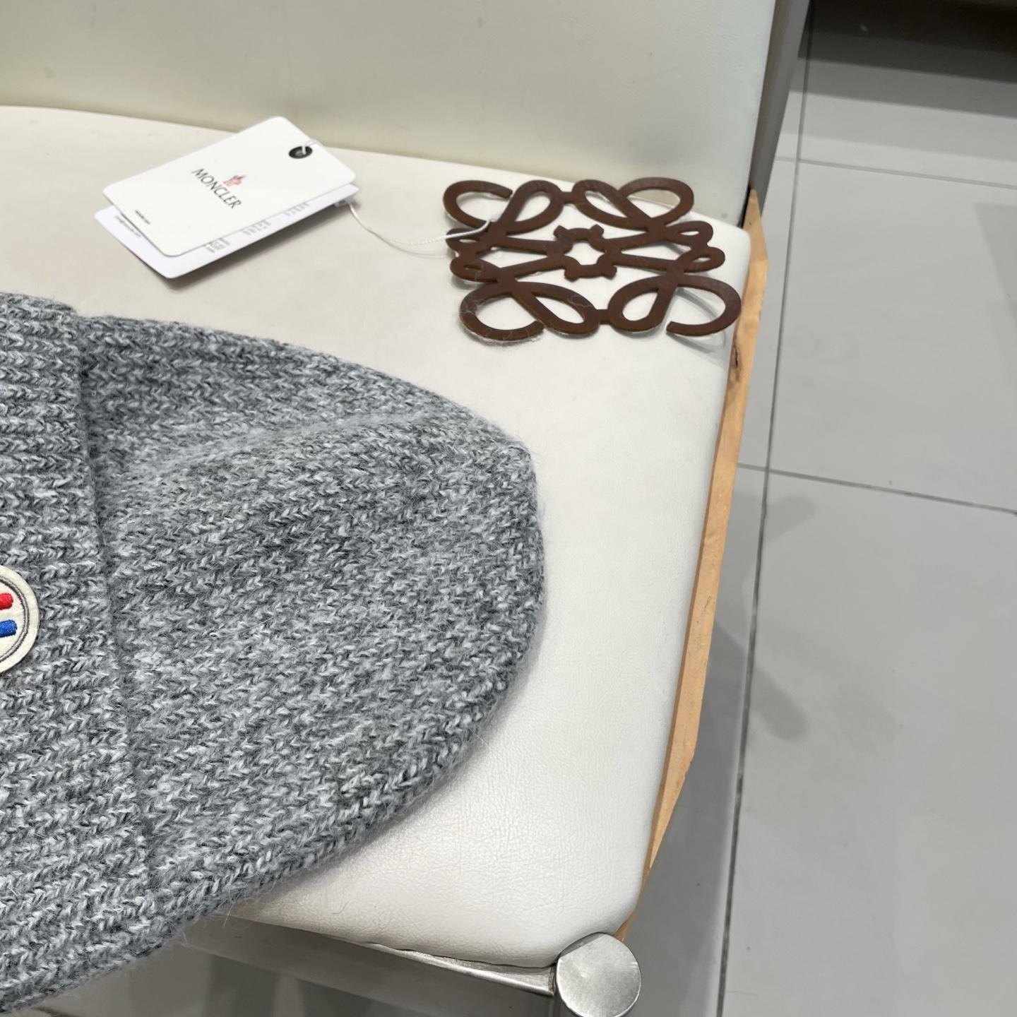 Moncler蒙口秋冬欧美跨境百搭简约无檐保暖针织帽女时尚户外毛线帽男