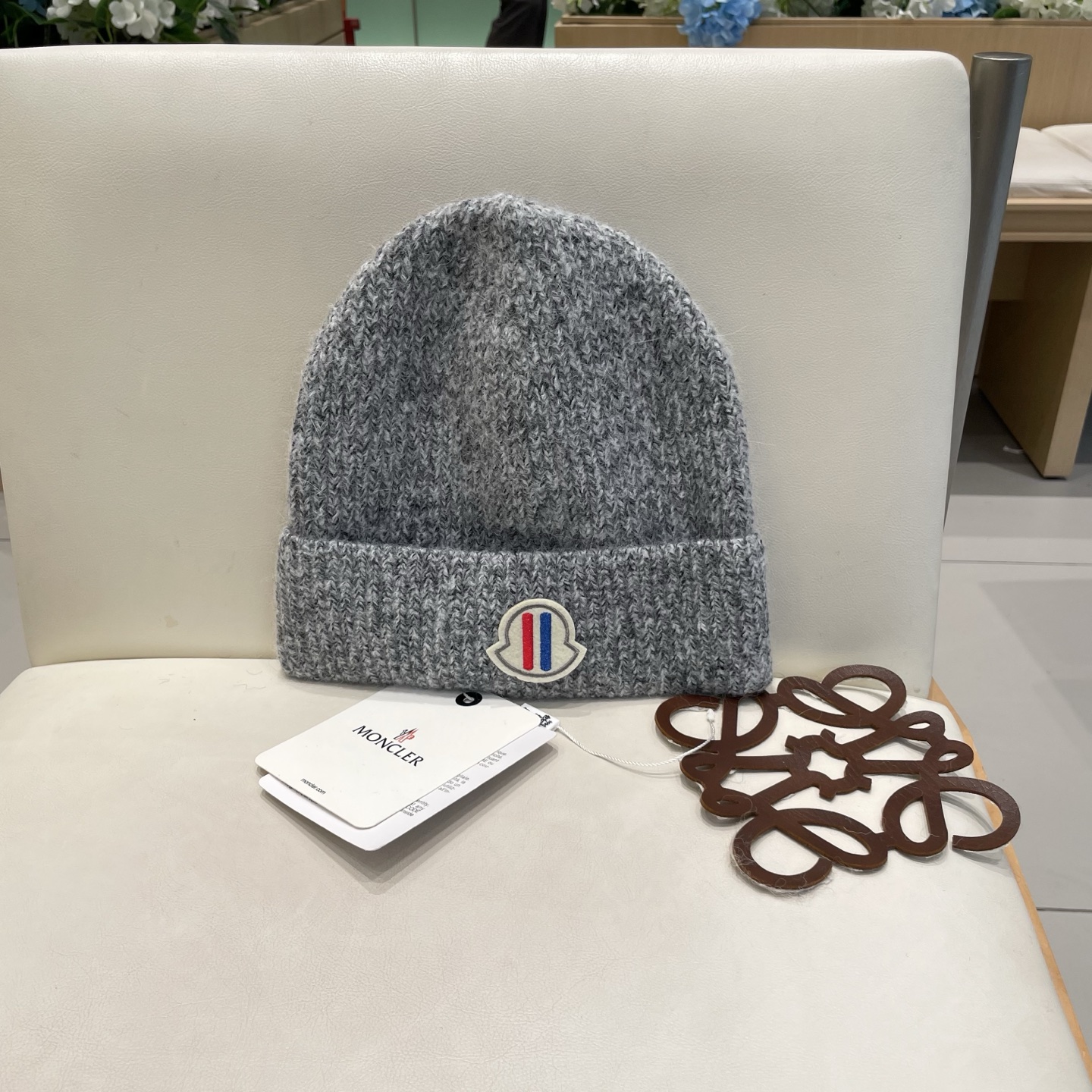Moncler蒙口秋冬欧美跨境百搭简约无檐保暖针织帽女时尚户外毛线帽男