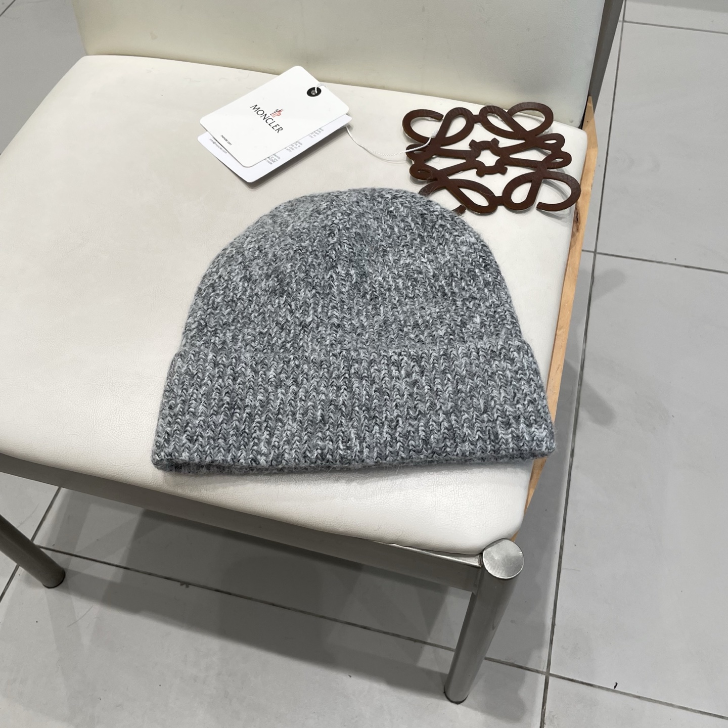 Moncler蒙口秋冬欧美跨境百搭简约无檐保暖针织帽女时尚户外毛线帽男