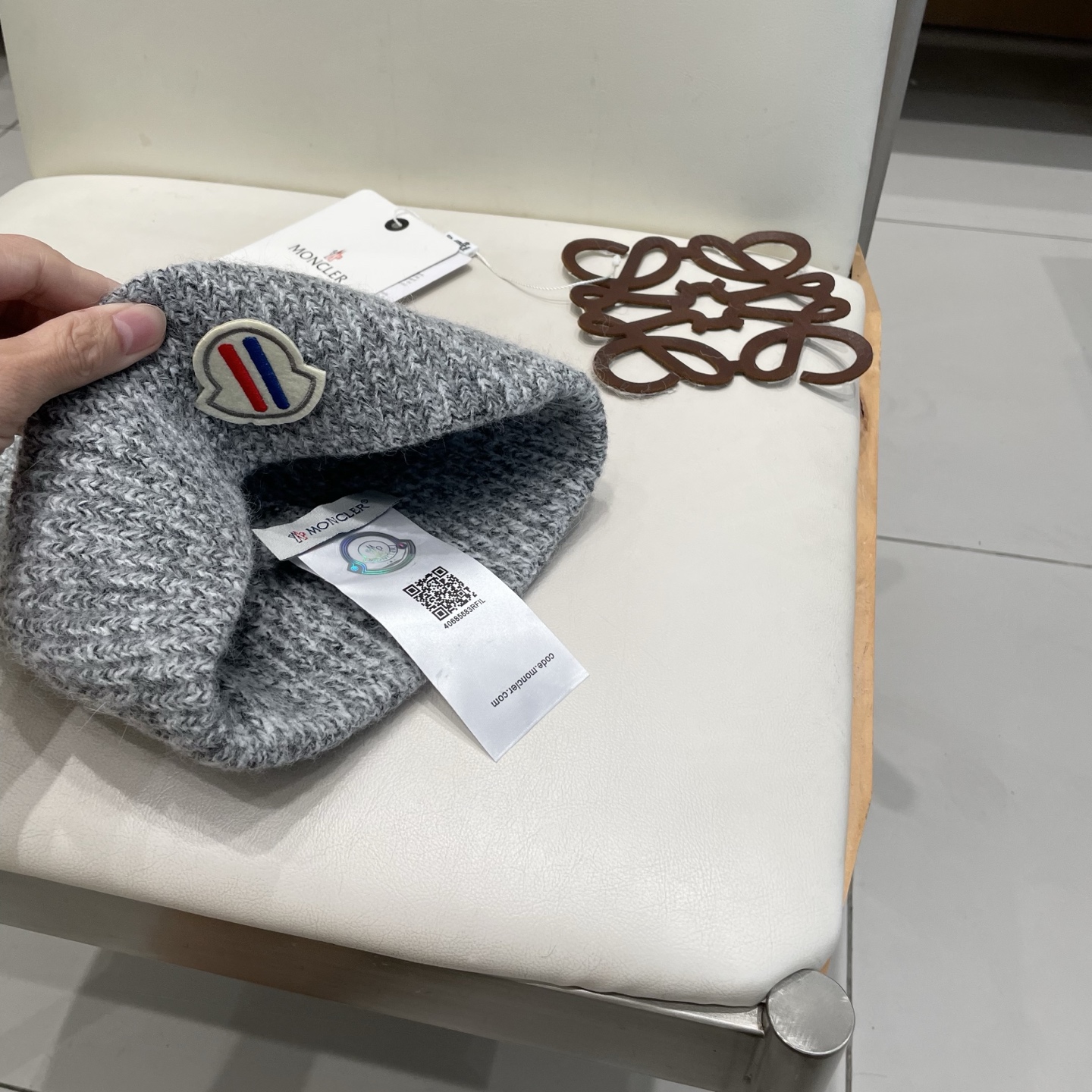 Moncler蒙口秋冬欧美跨境百搭简约无檐保暖针织帽女时尚户外毛线帽男