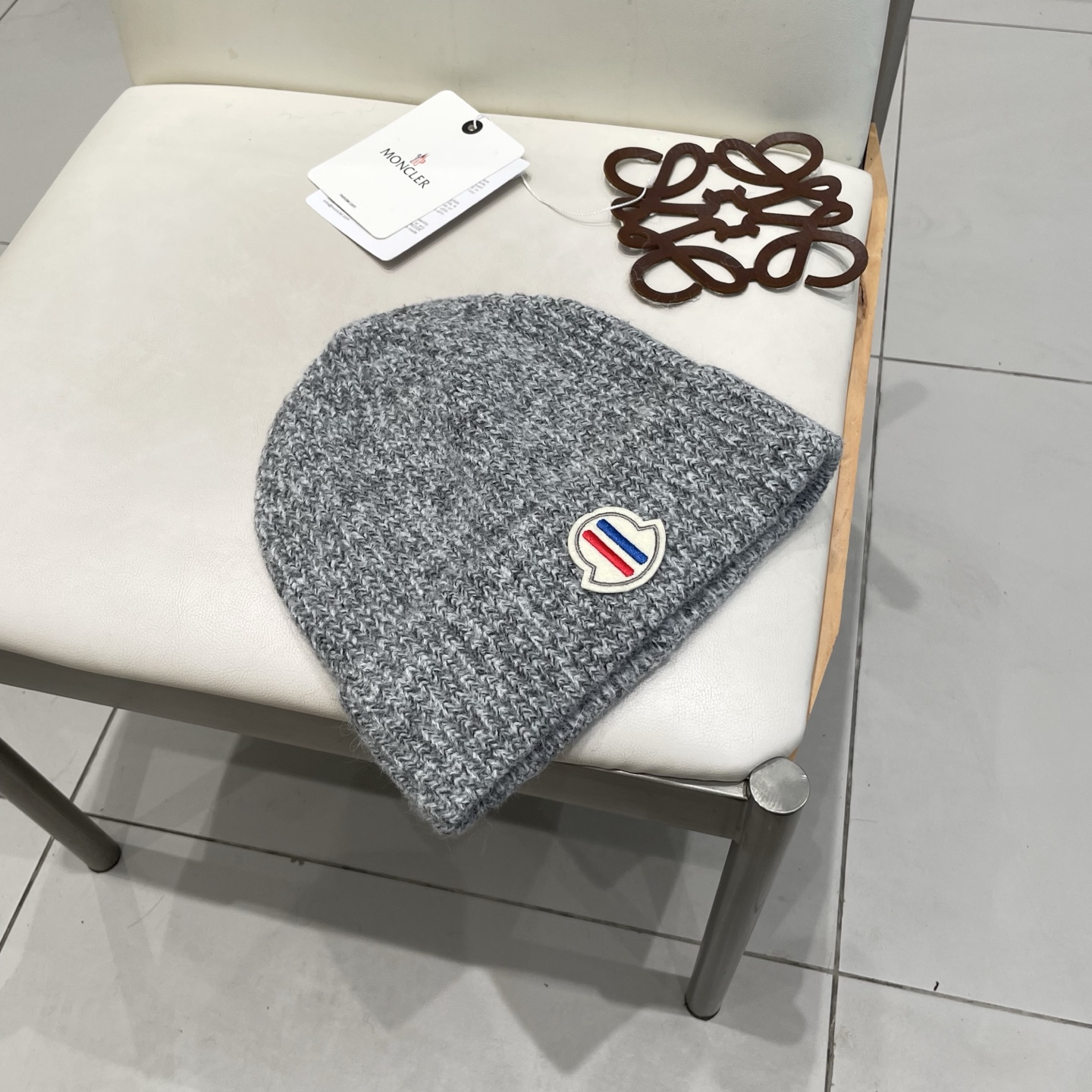 Moncler蒙口秋冬欧美跨境百搭简约无檐保暖针织帽女时尚户外毛线帽男