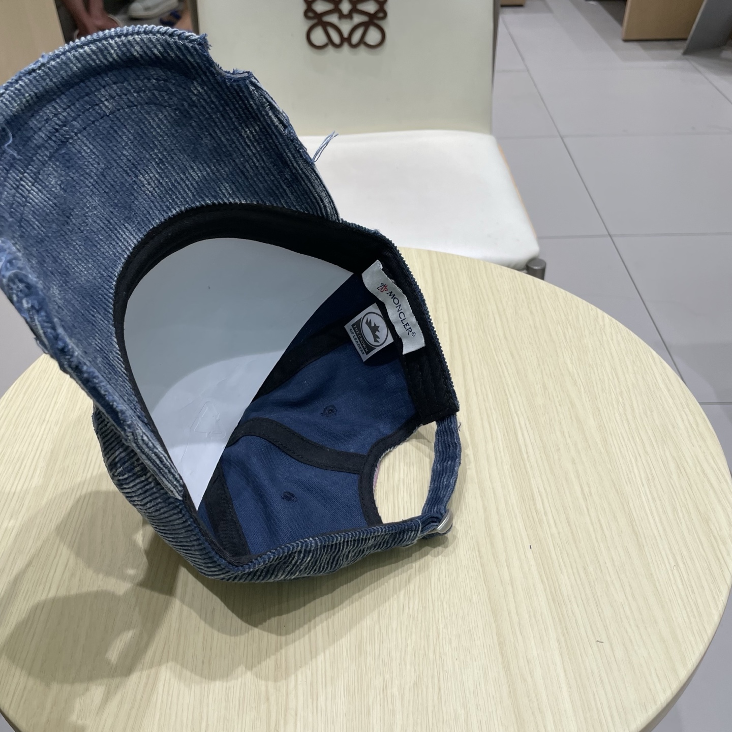 MONCLER蒙口纯棉灯芯绒棒球帽🧢，欧美重工手法，多重内里，曰韩潮流，时尚大气，帅哥美女必入款❤️❤️