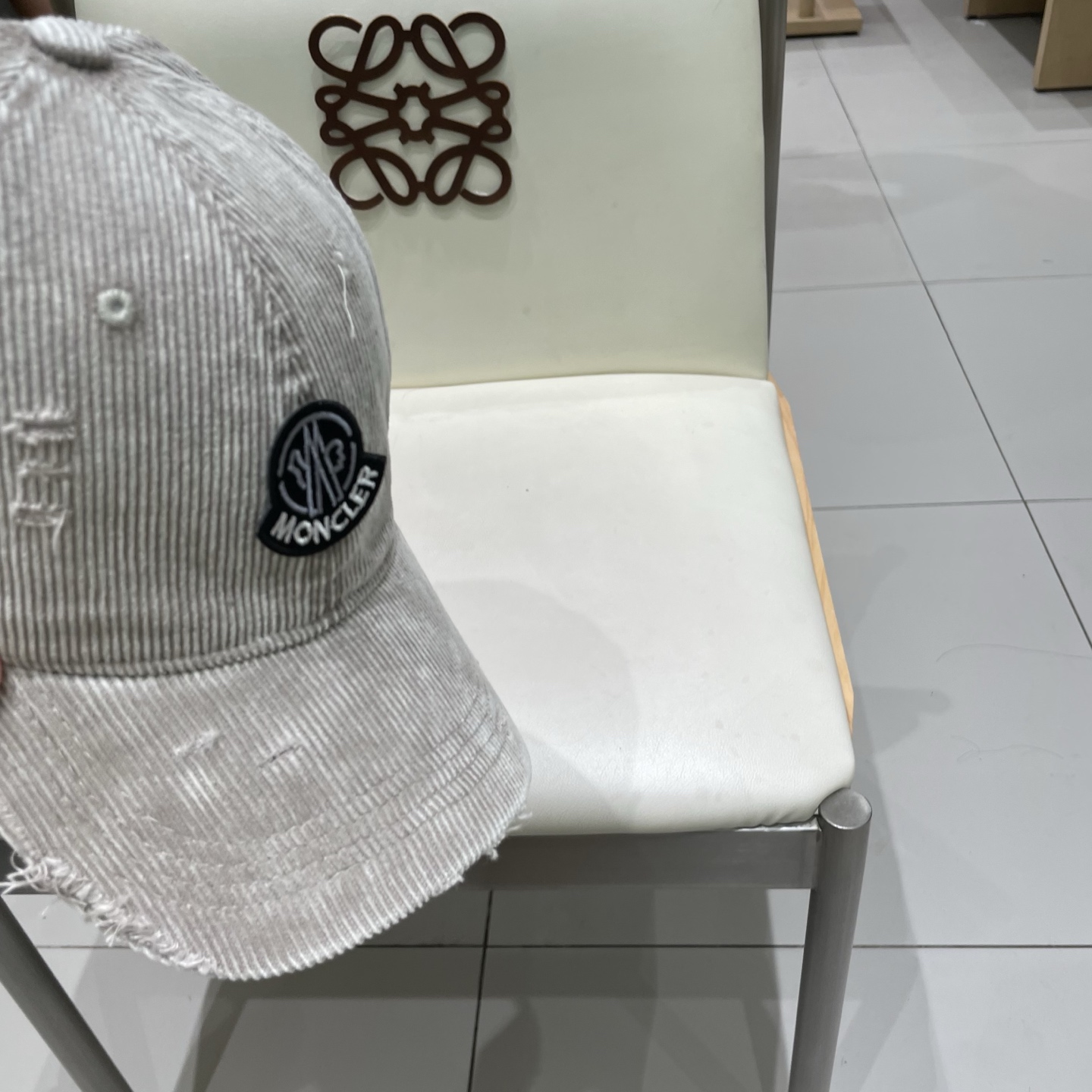 MONCLER蒙口纯棉灯芯绒棒球帽🧢，欧美重工手法，多重内里，曰韩潮流，时尚大气，帅哥美女必入款❤️❤️