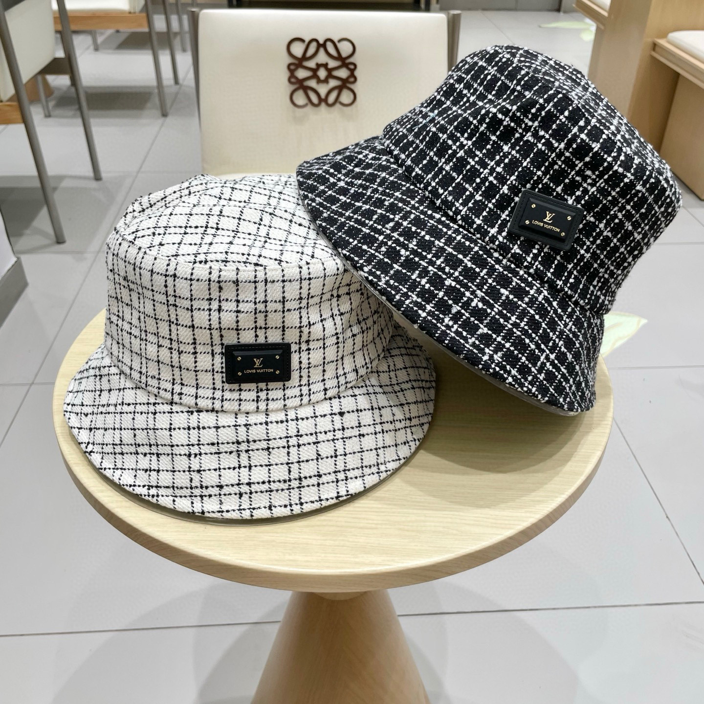  LV路易威登2025秋季新款小香风格纹厚实渔夫帽百搭遮阳显脸小气质淑女盆帽女