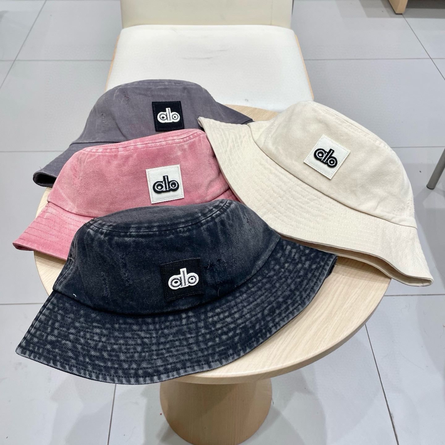 爆款🔥Alo新款渔夫帽
纯棉面料，简约时尚更透气，超火爆
现货秒发