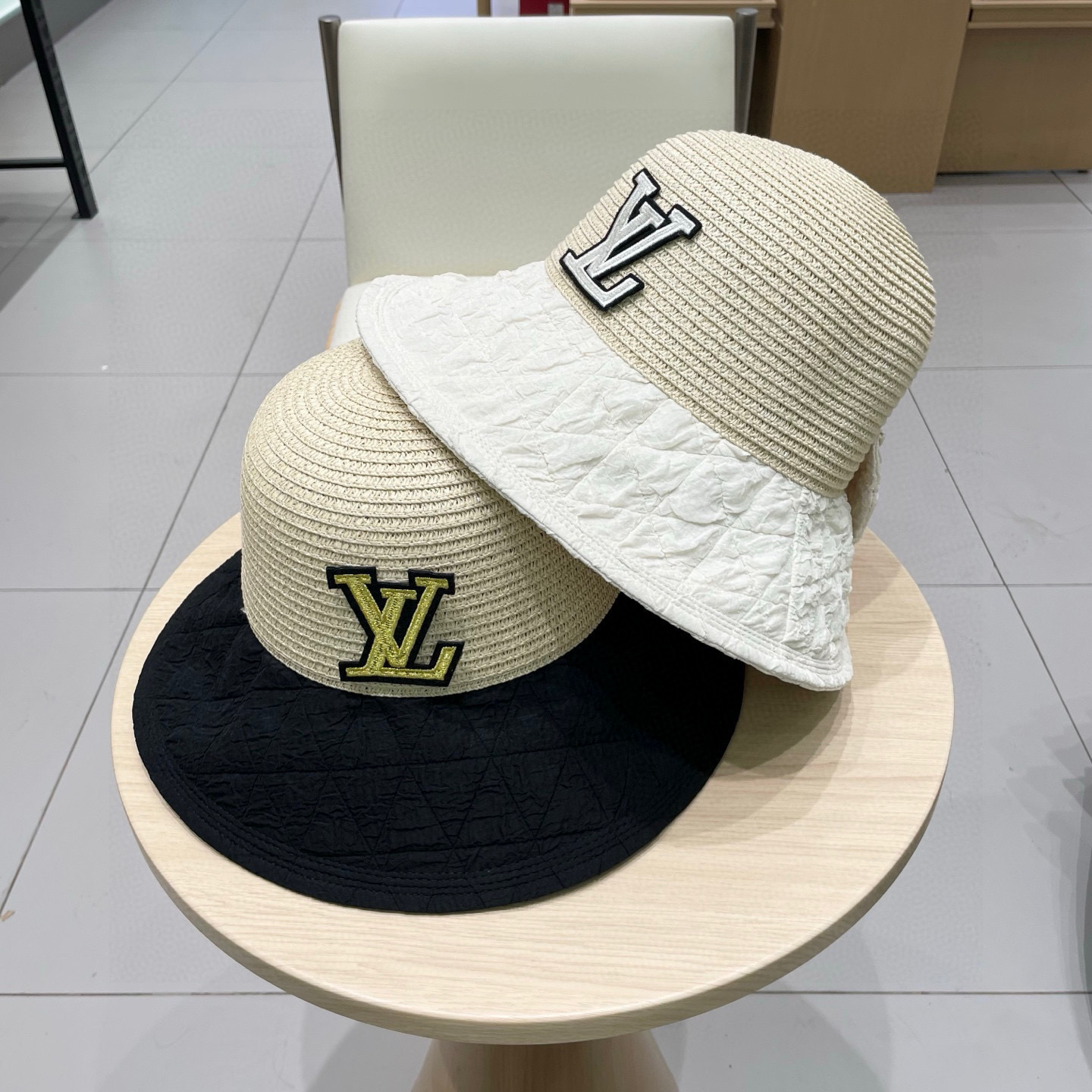   路易威登lVLouisVuitton蝴蝶结渔夫帽女夏季遮阳防晒草帽时尚洋气拼接草编显脸小盆帽