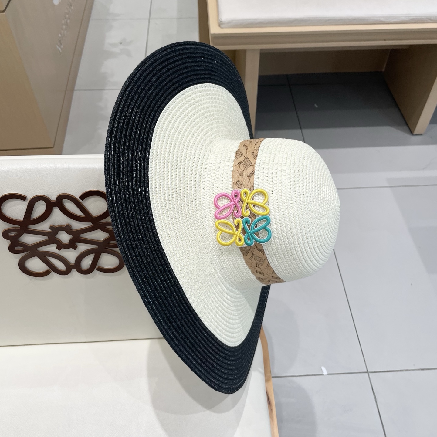  miumiu缪缪新款水桶遮阳帽，遮阳草帽，头围57cm