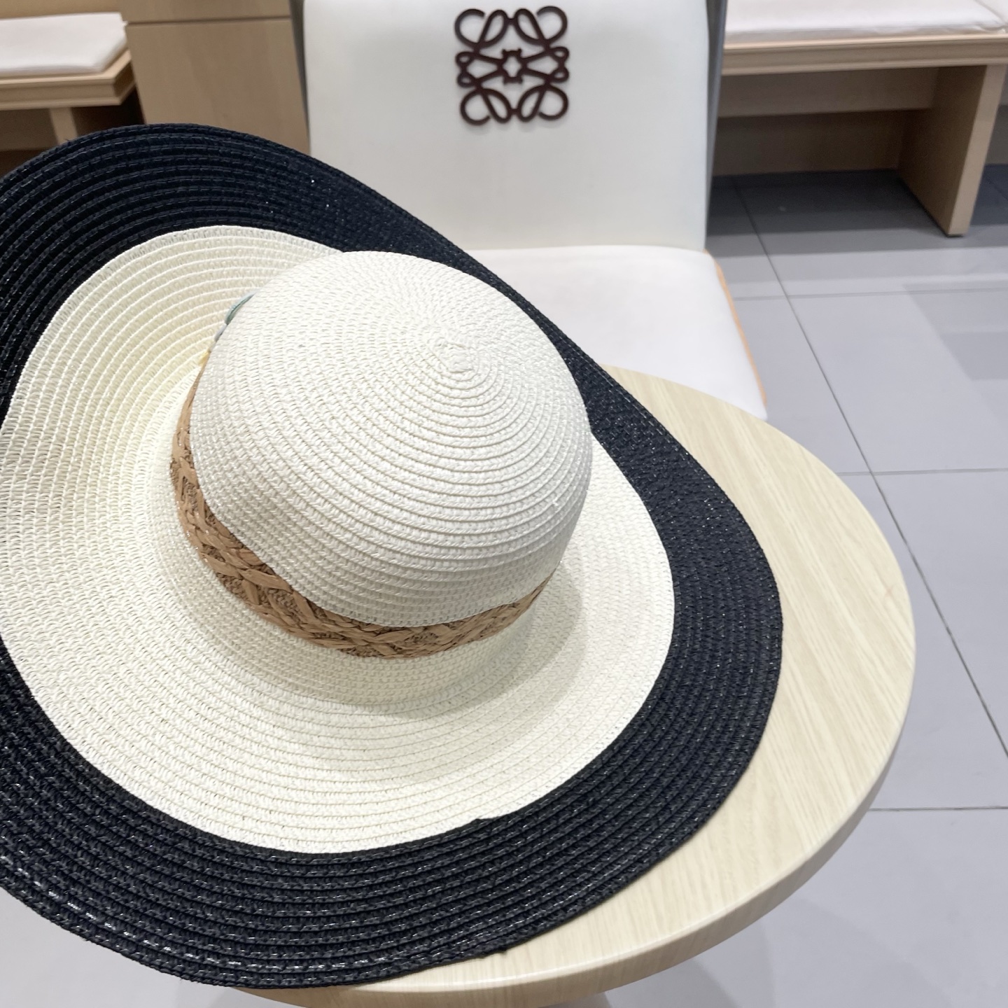  miumiu缪缪新款水桶遮阳帽，遮阳草帽，头围57cm