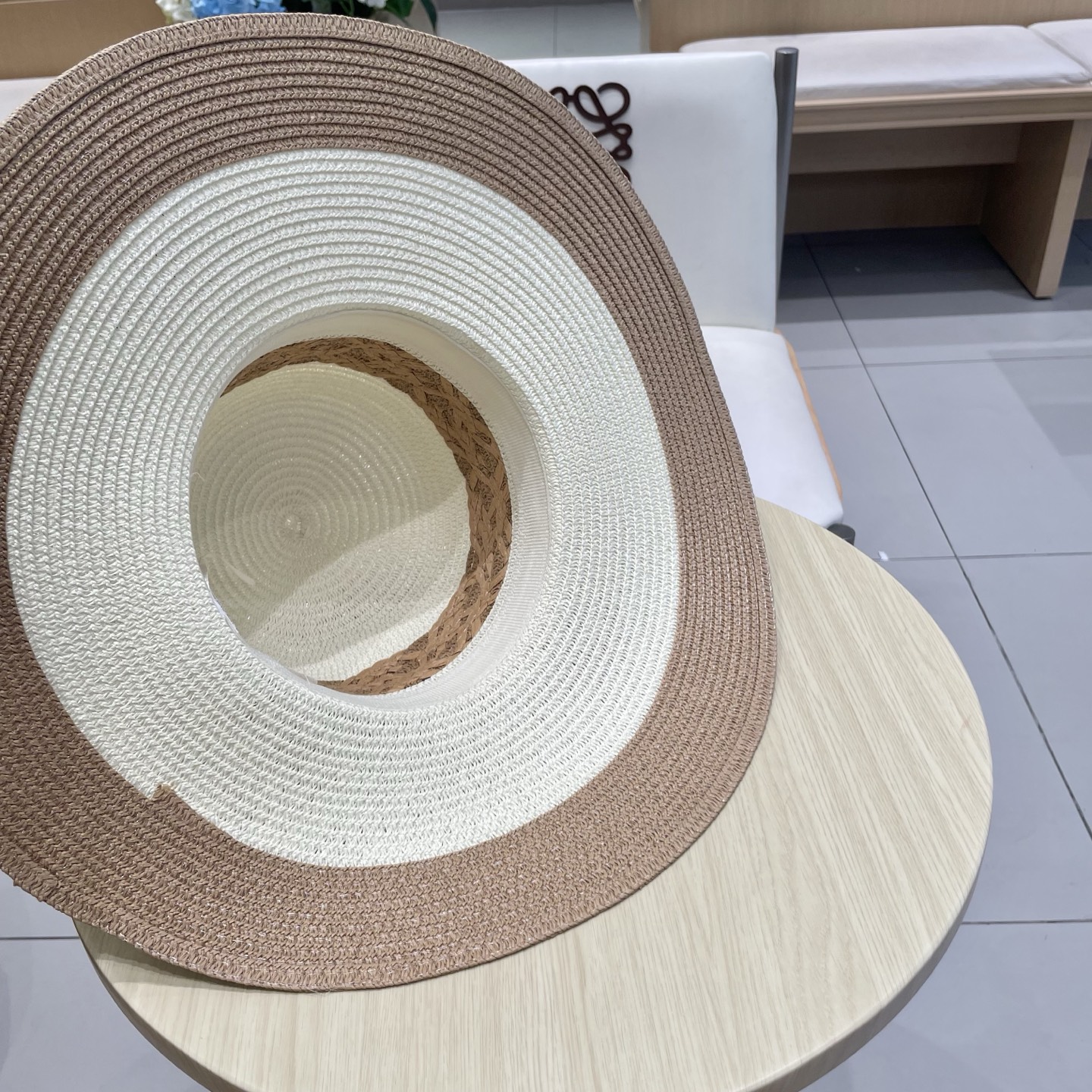  miumiu缪缪新款水桶遮阳帽，遮阳草帽，头围57cm