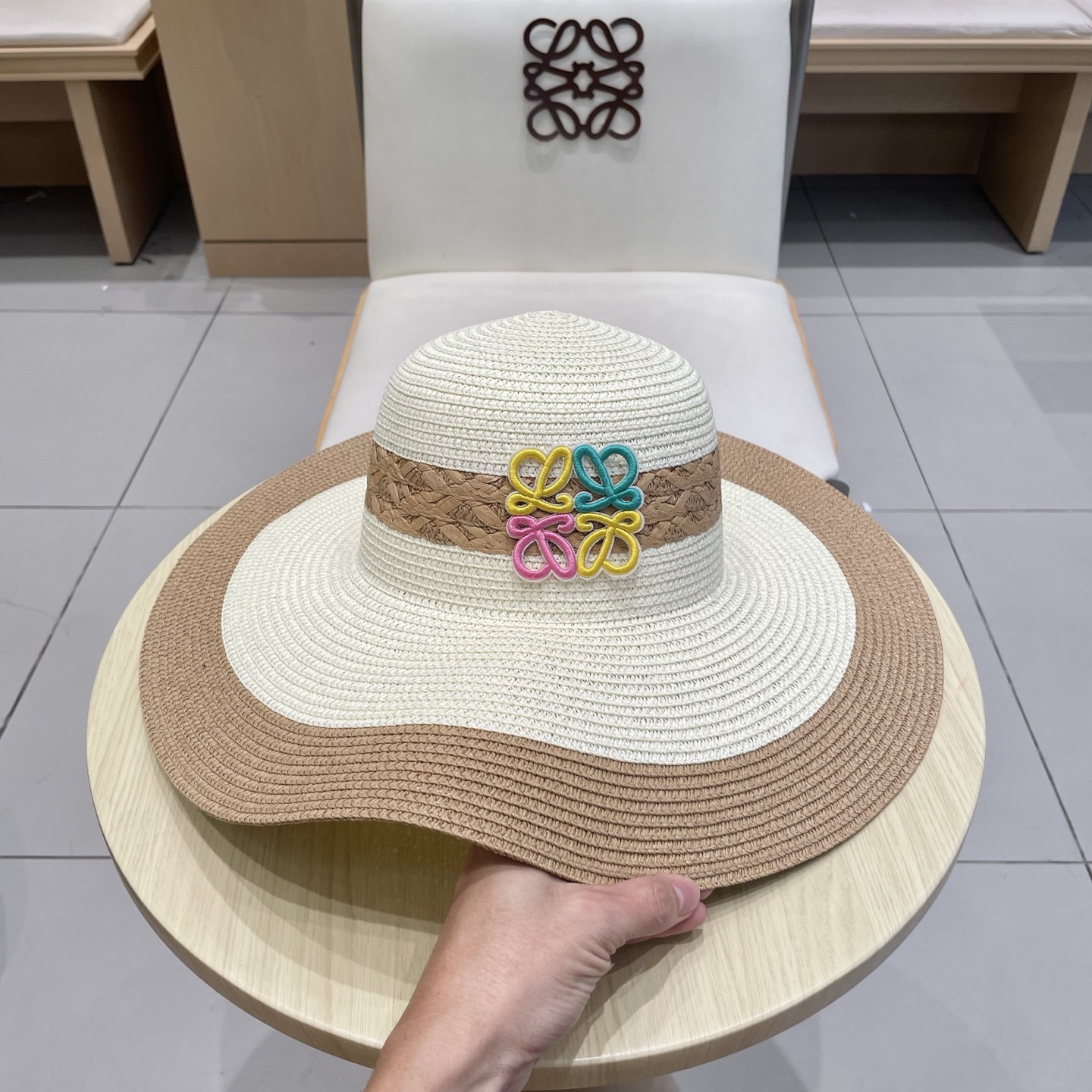  miumiu缪缪新款水桶遮阳帽，遮阳草帽，头围57cm