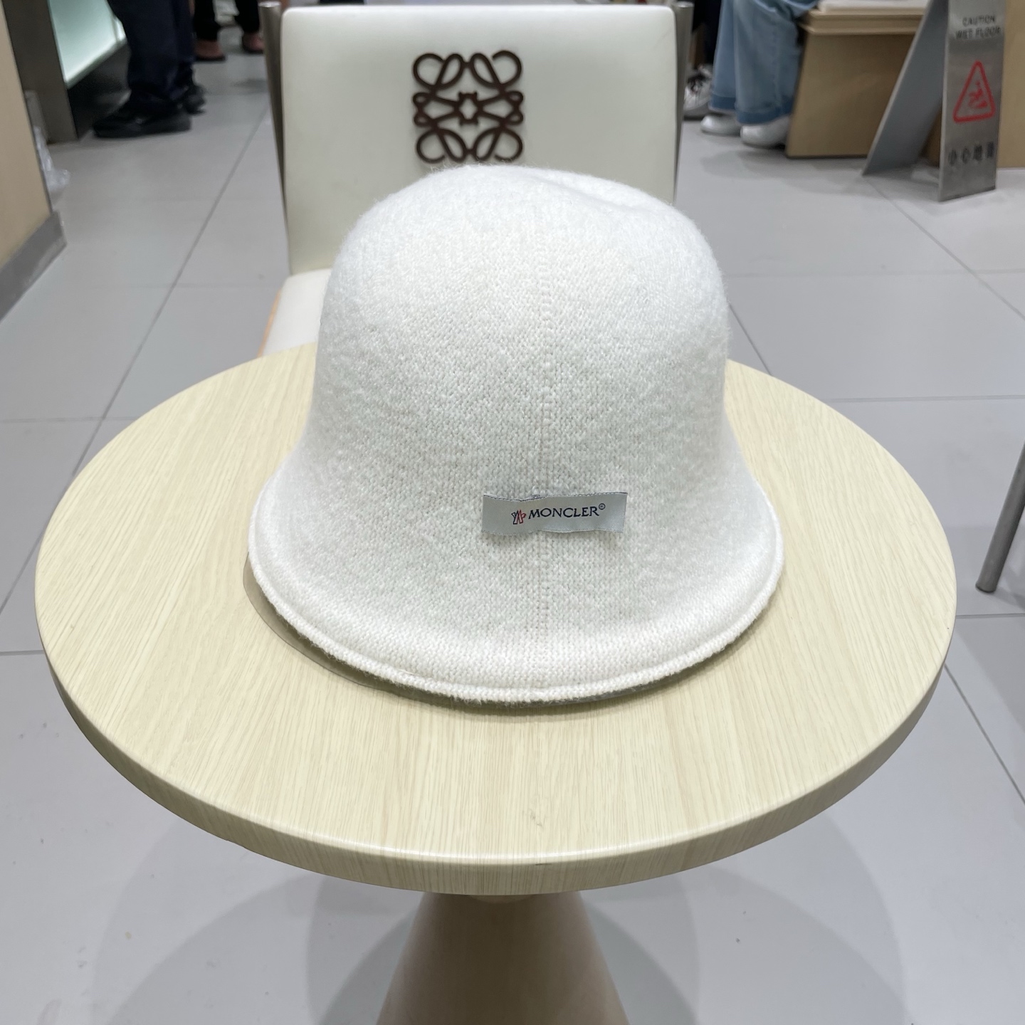 MONCLER蒙口秋冬双面戴小众渔夫帽子女可折叠显脸小纯色百搭简约出游休闲盆帽