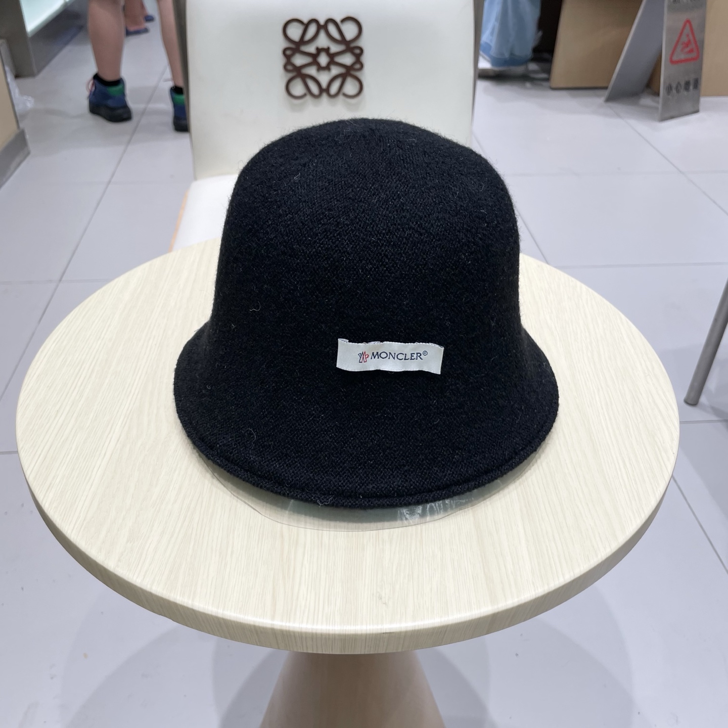 MONCLER蒙口秋冬双面戴小众渔夫帽子女可折叠显脸小纯色百搭简约出游休闲盆帽