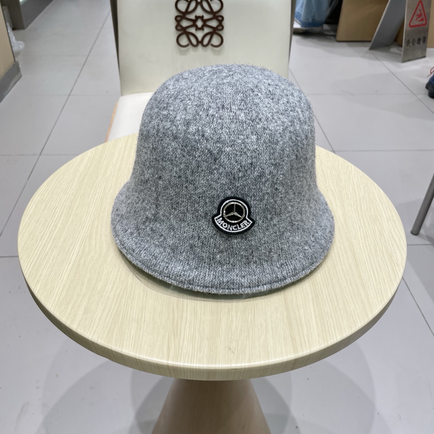 MONCLER蒙口秋冬双面戴小众渔夫帽子女可折叠显脸小纯色百搭简约出游休闲盆帽