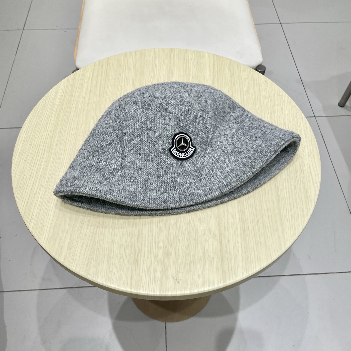 MONCLER蒙口秋冬双面戴小众渔夫帽子女可折叠显脸小纯色百搭简约出游休闲盆帽