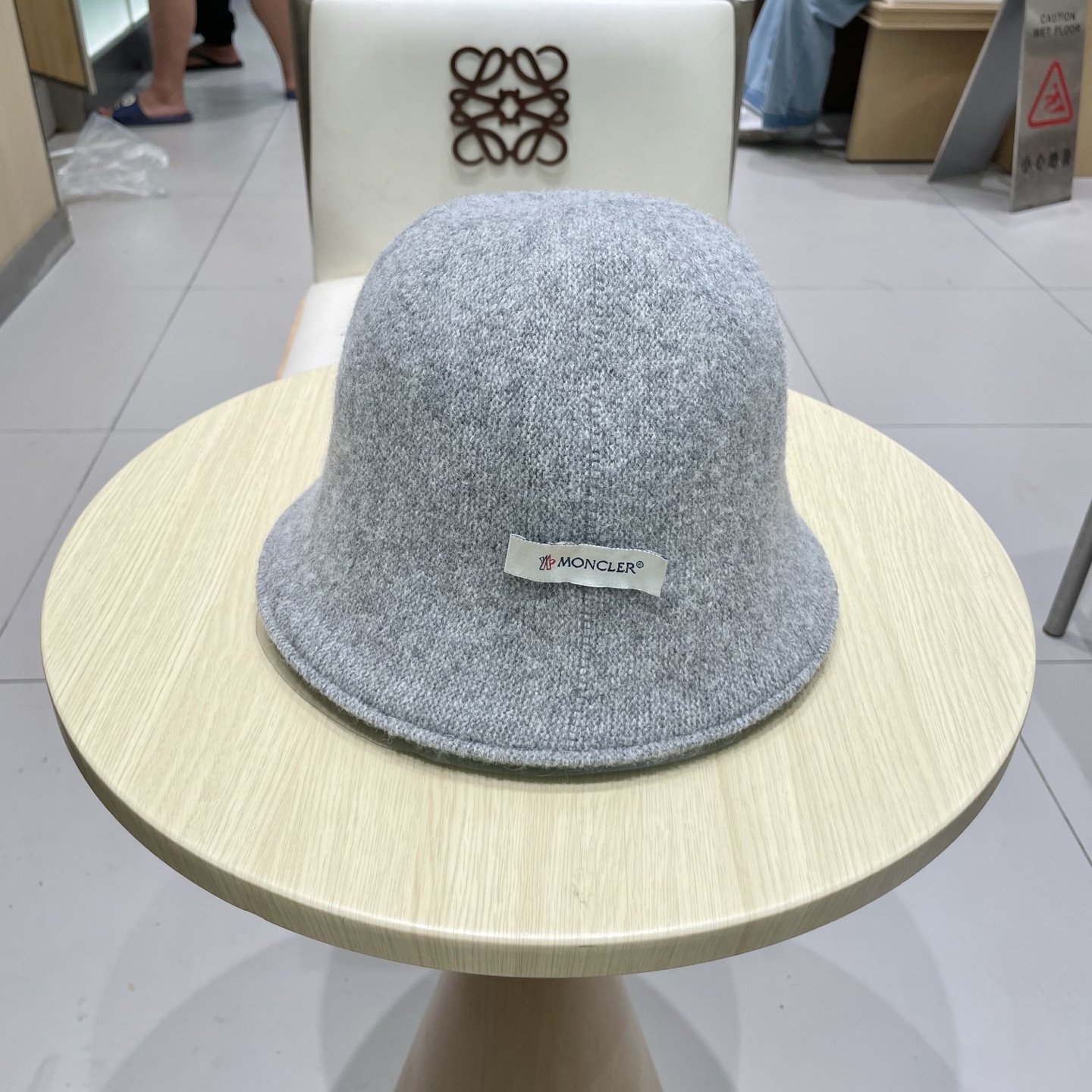 MONCLER蒙口秋冬双面戴小众渔夫帽子女可折叠显脸小纯色百搭简约出游休闲盆帽