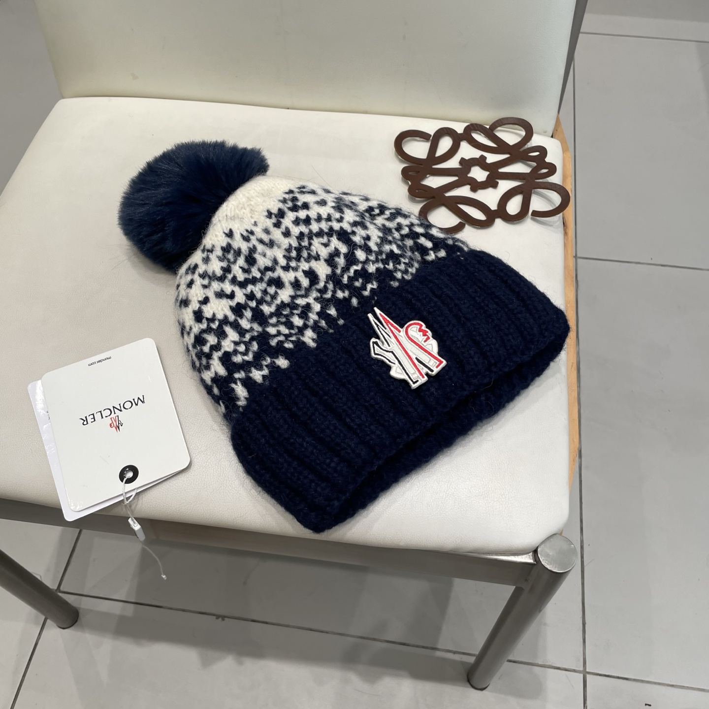 MONCLER蒙口时尚高品质新款时尚百搭韩版休闲宽松显瘦设计感贝雷帽