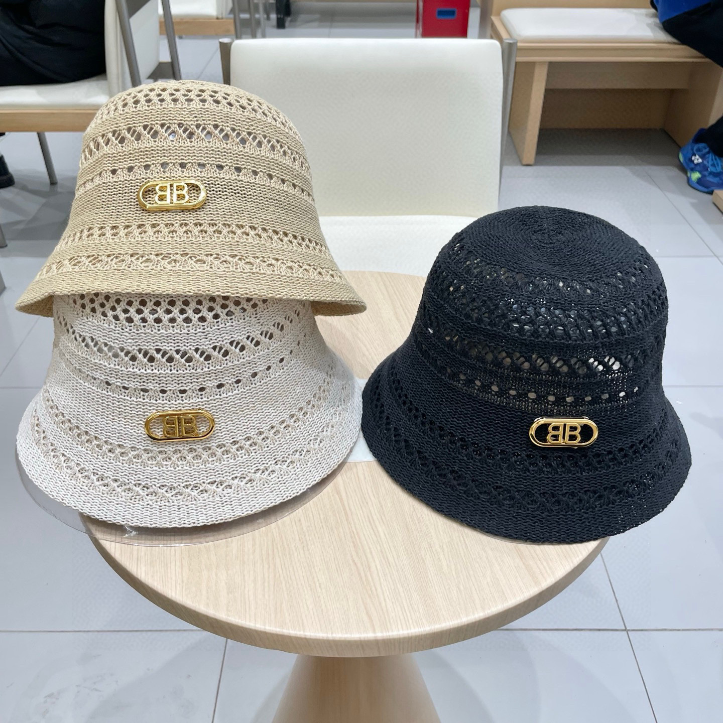   BALENCIAGA巴黎世家花纹条纹休闲复古时尚百搭街头出游盆帽渔夫帽画家帽新款