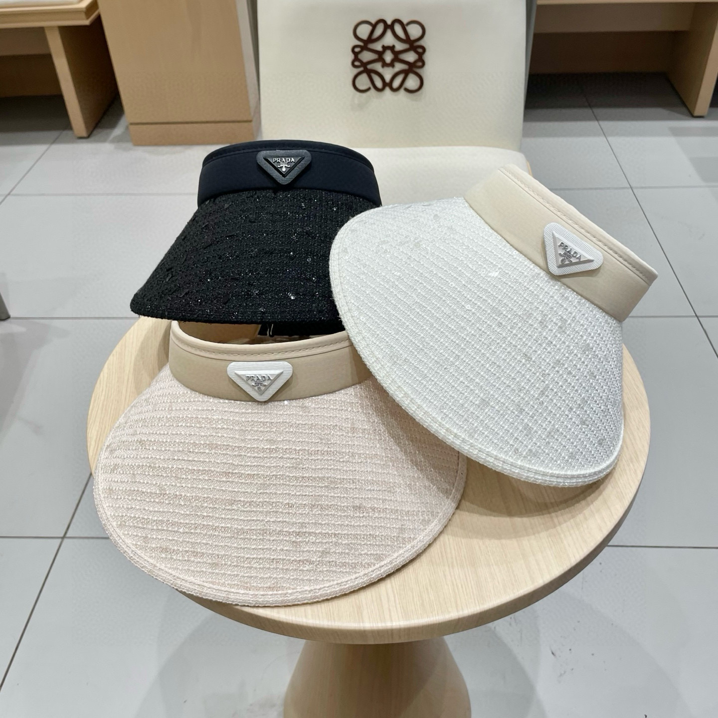  Prada普拉达新款空顶发箍遮阳帽，可调节，头围57cm