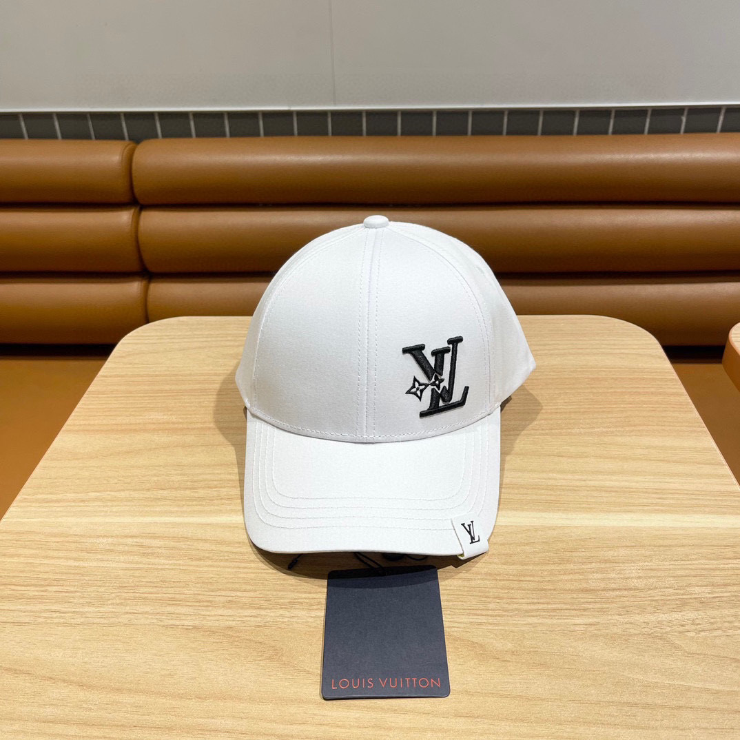  LV新款鸭舌帽，高品质棒球帽，黑 白咖三色，头围57cm左右