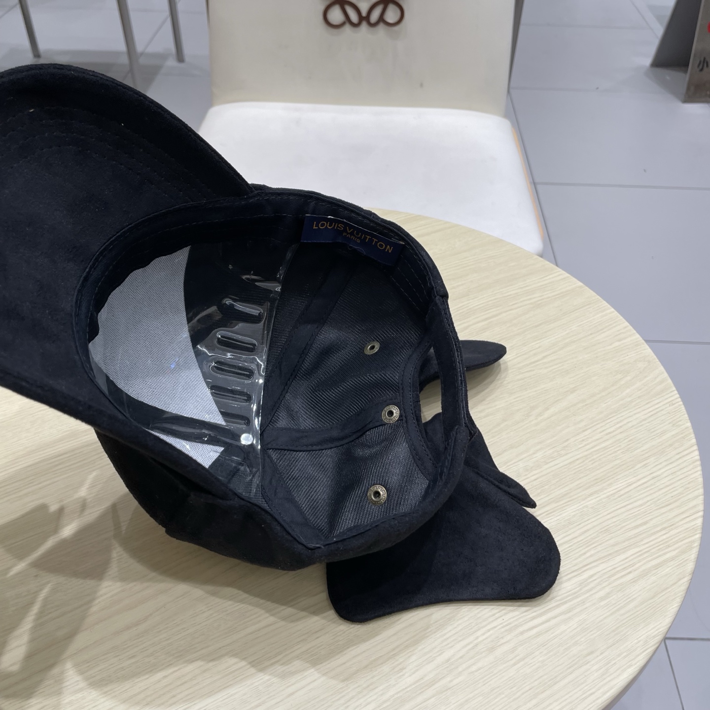  🧢路易威登棒球帽 LouisVuitton设计款蝴蝶结棒球帽鹿茸皮硬顶显瘦帽子女秋冬减龄有型显瘦鸭舌帽