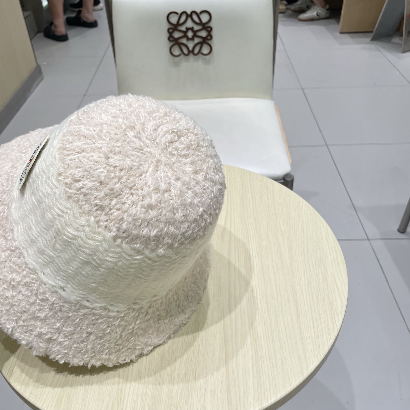  蒙口Moncler毛绒帽子女秋冬季2025新款渔夫帽百搭显脸小大头围保暖毛线针织帽