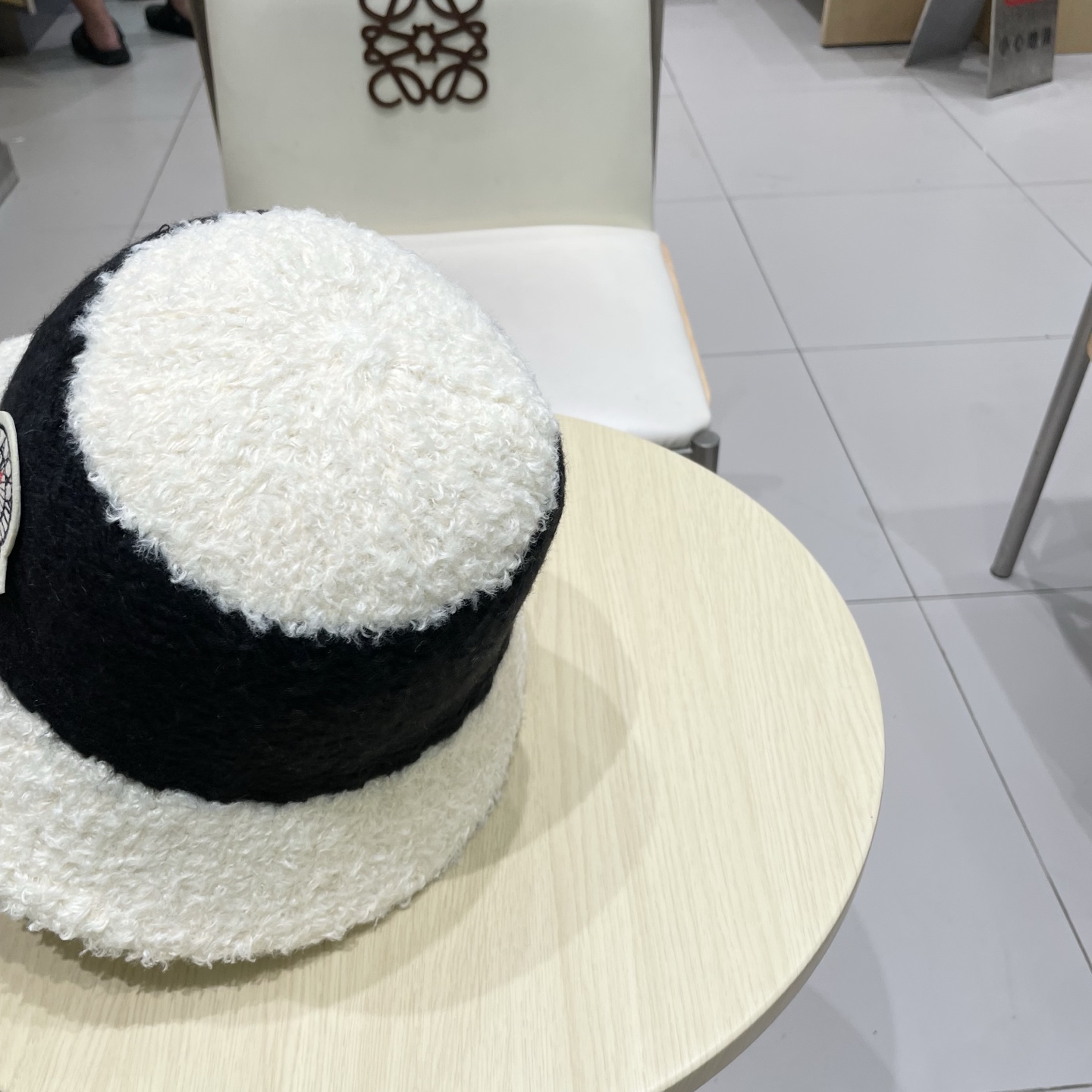  蒙口Moncler毛绒帽子女秋冬季2025新款渔夫帽百搭显脸小大头围保暖毛线针织帽