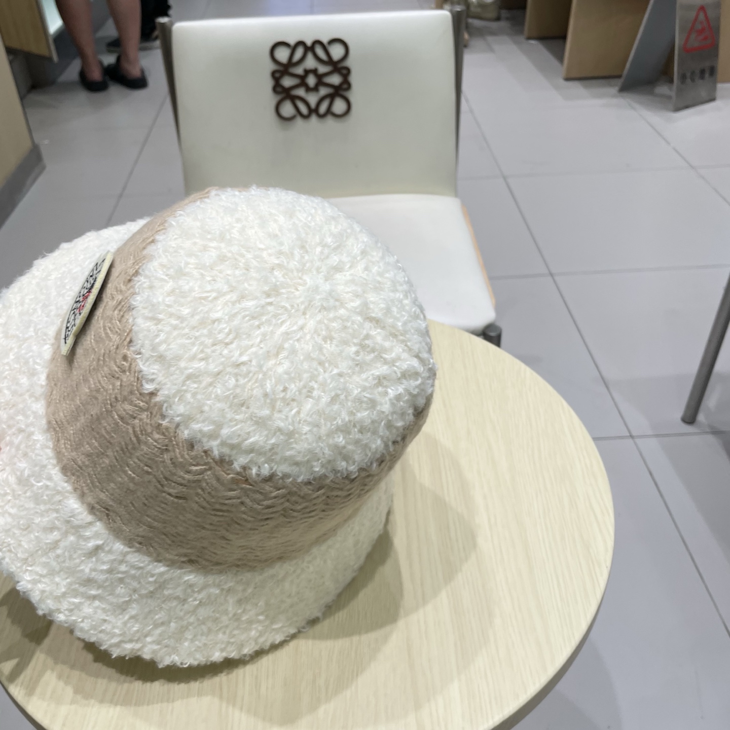  蒙口Moncler毛绒帽子女秋冬季2025新款渔夫帽百搭显脸小大头围保暖毛线针织帽