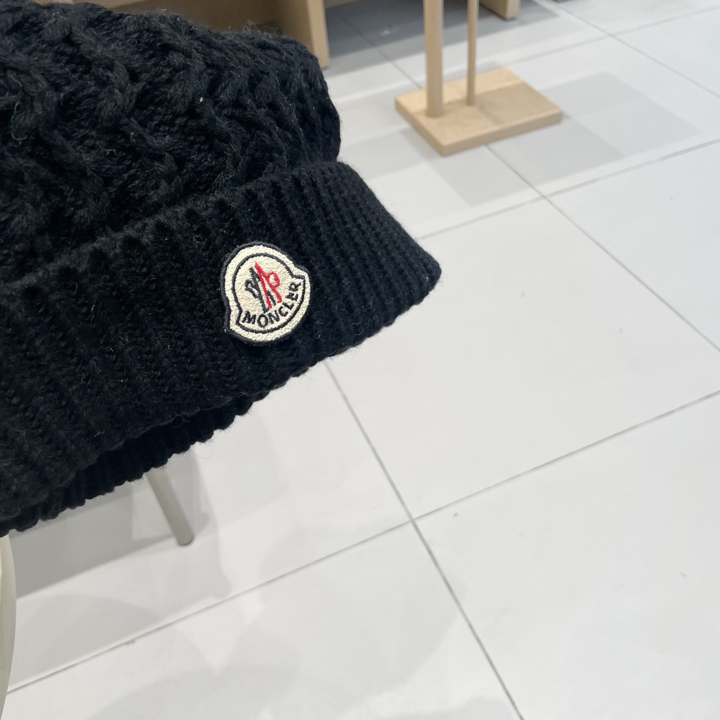   蒙口Moncler盟可睐💥官网经典针织帽，原单复刻.非常柔软亲肤，弹性很好💓有质感又非常百搭的款式~