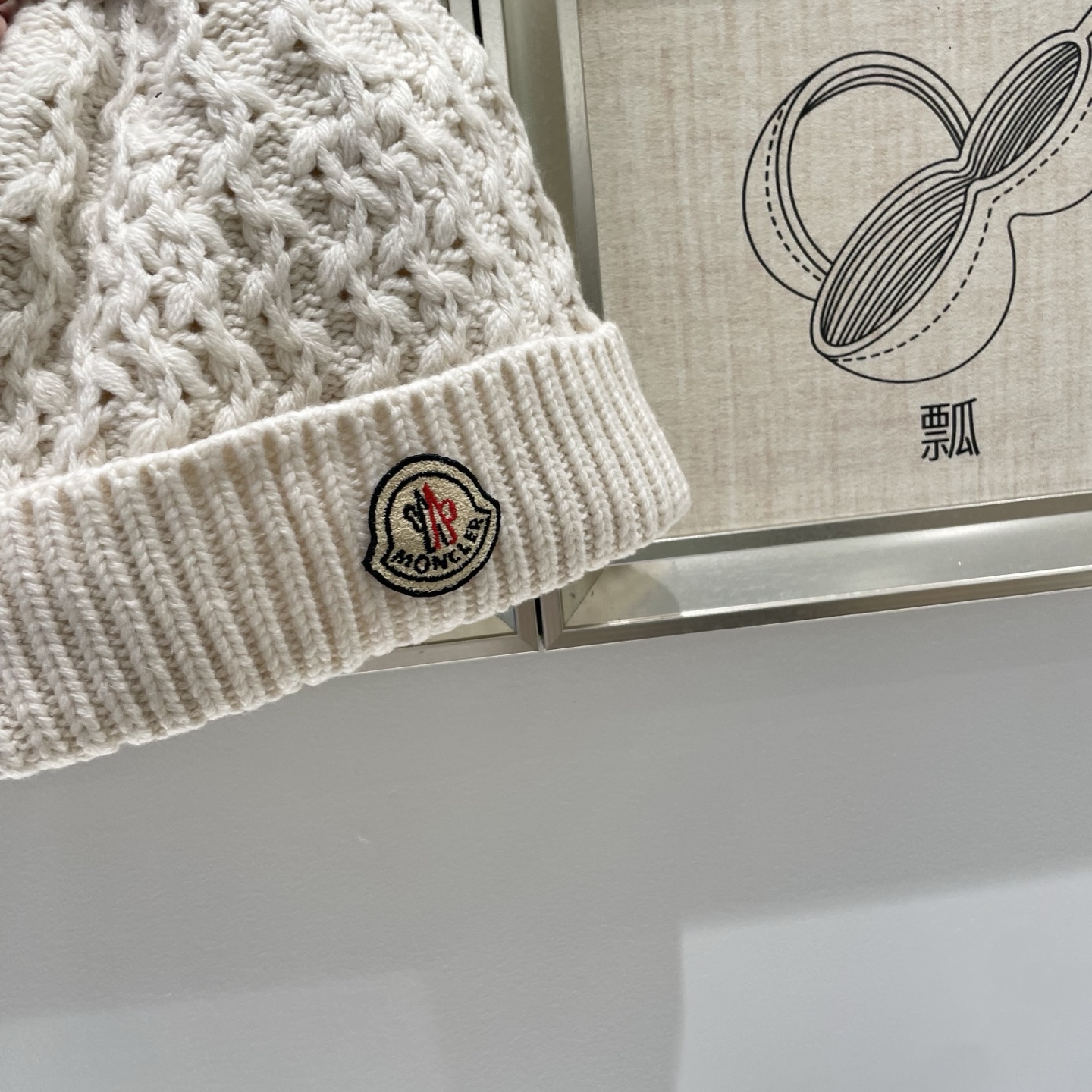   蒙口Moncler盟可睐💥官网经典针织帽，原单复刻.非常柔软亲肤，弹性很好💓有质感又非常百搭的款式~